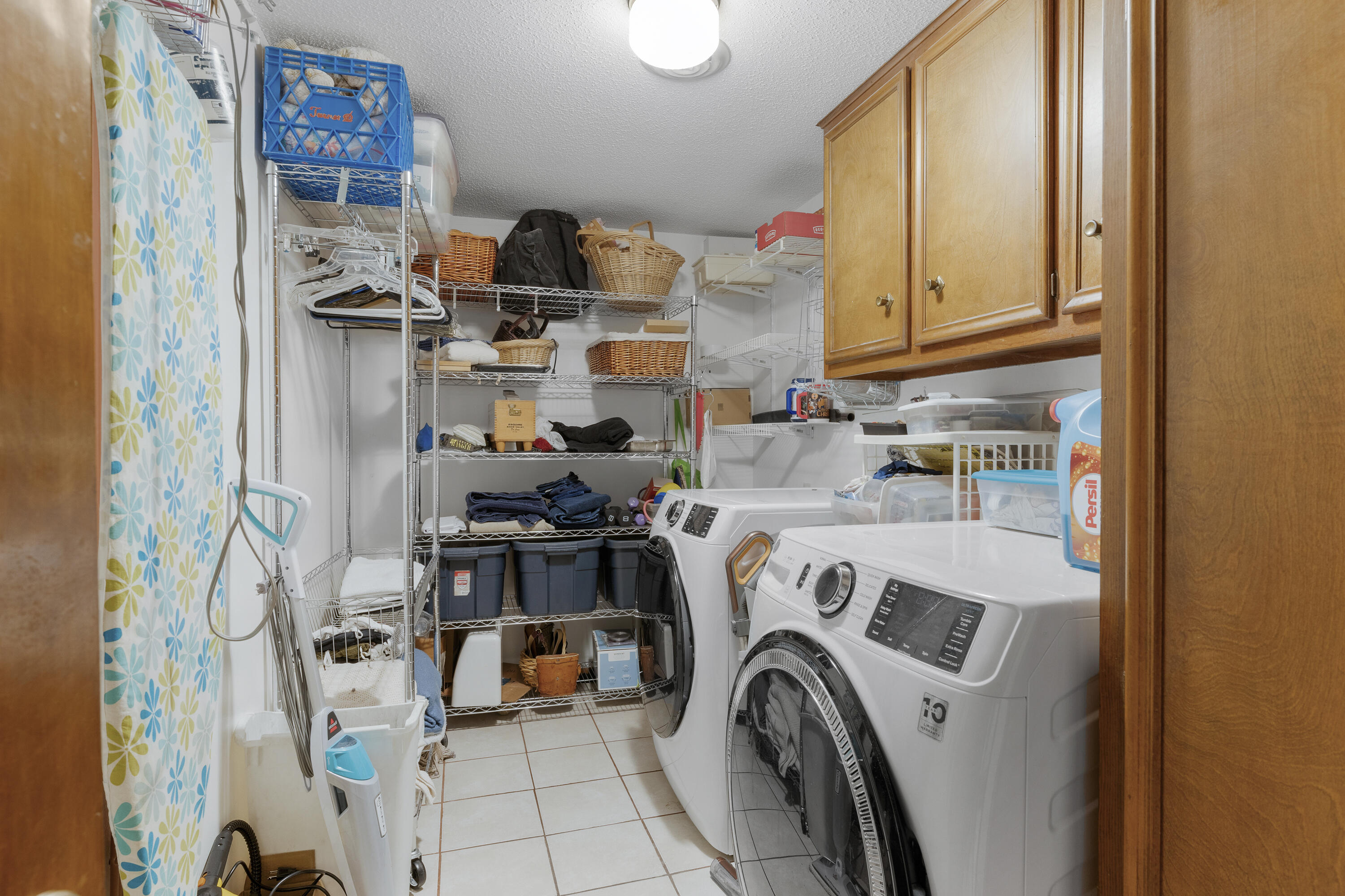 2941 South Versailles Avenue Property Photo 41