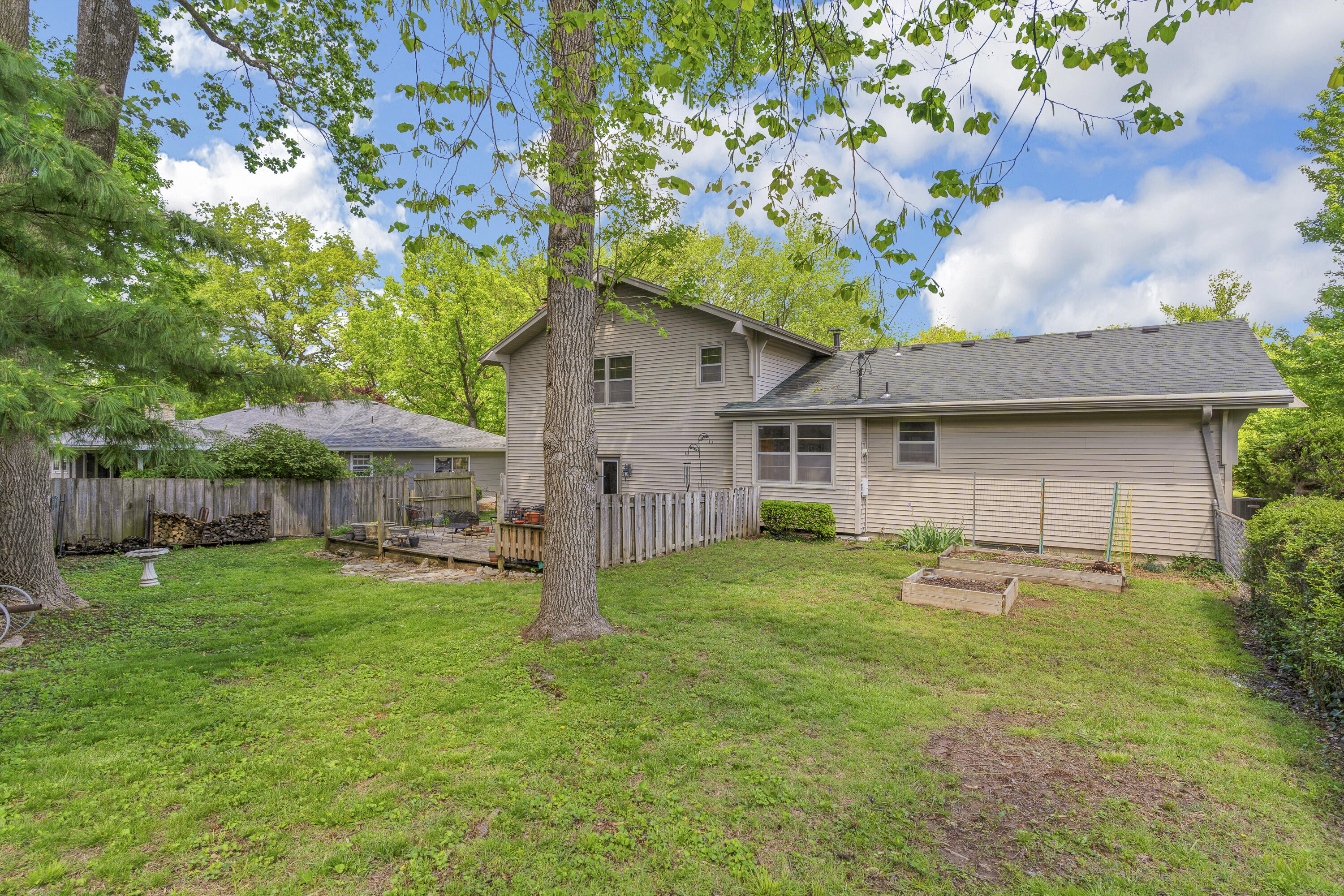 2941 South Versailles Avenue Property Photo 48