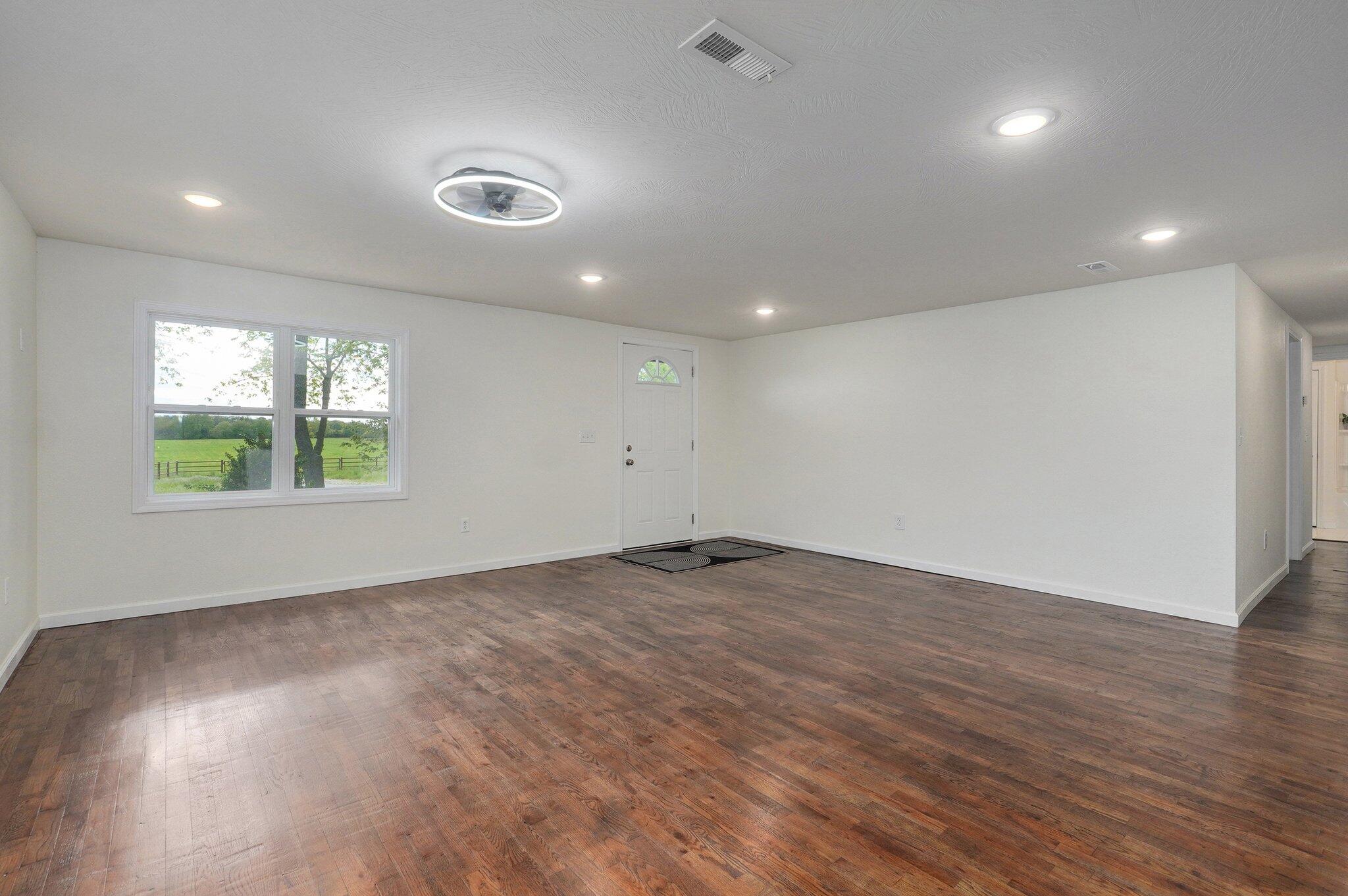6376 South Farm Rd 249 Property Photo 11