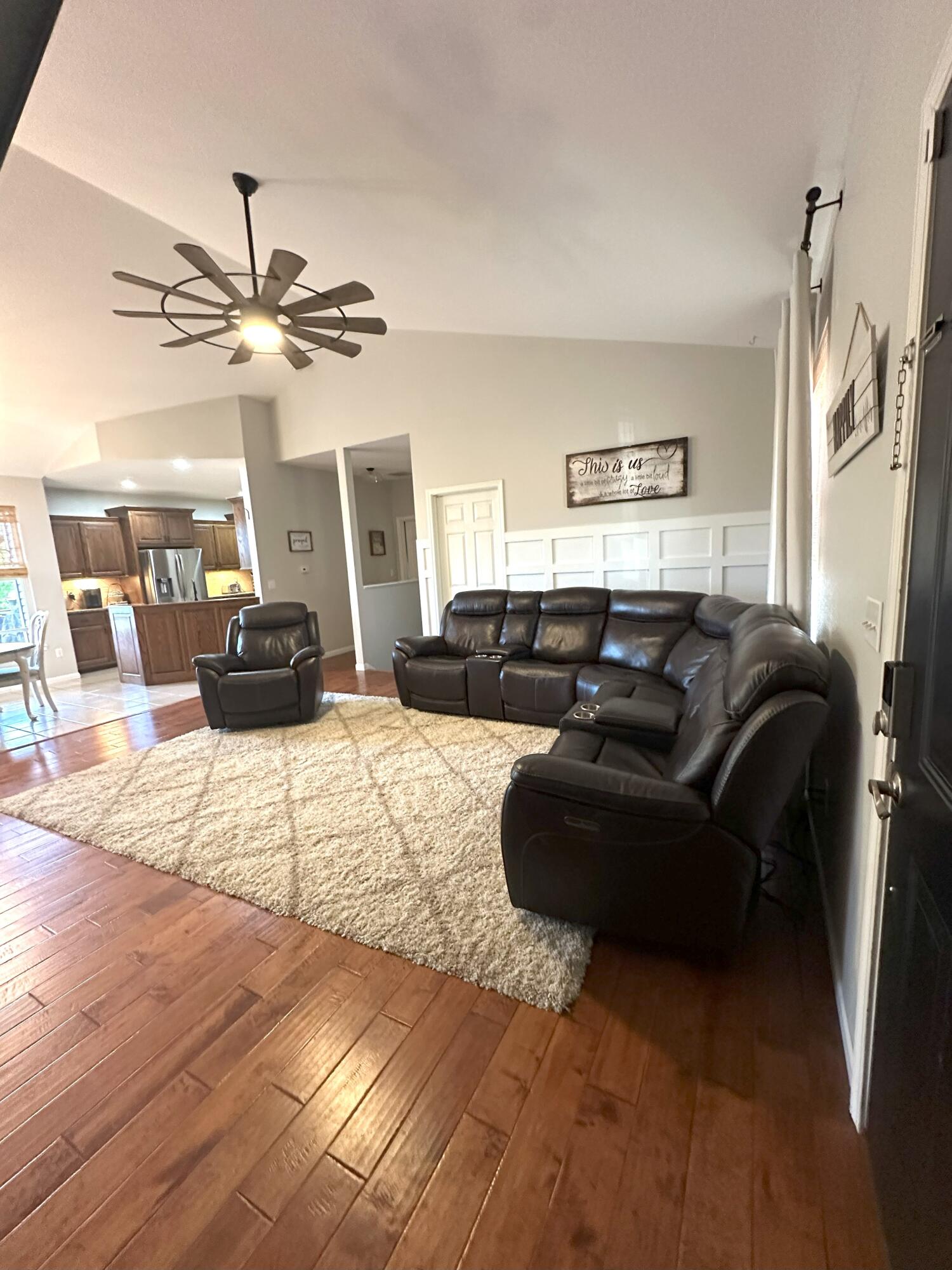 300 Summerbrooke Lane Property Photo 6
