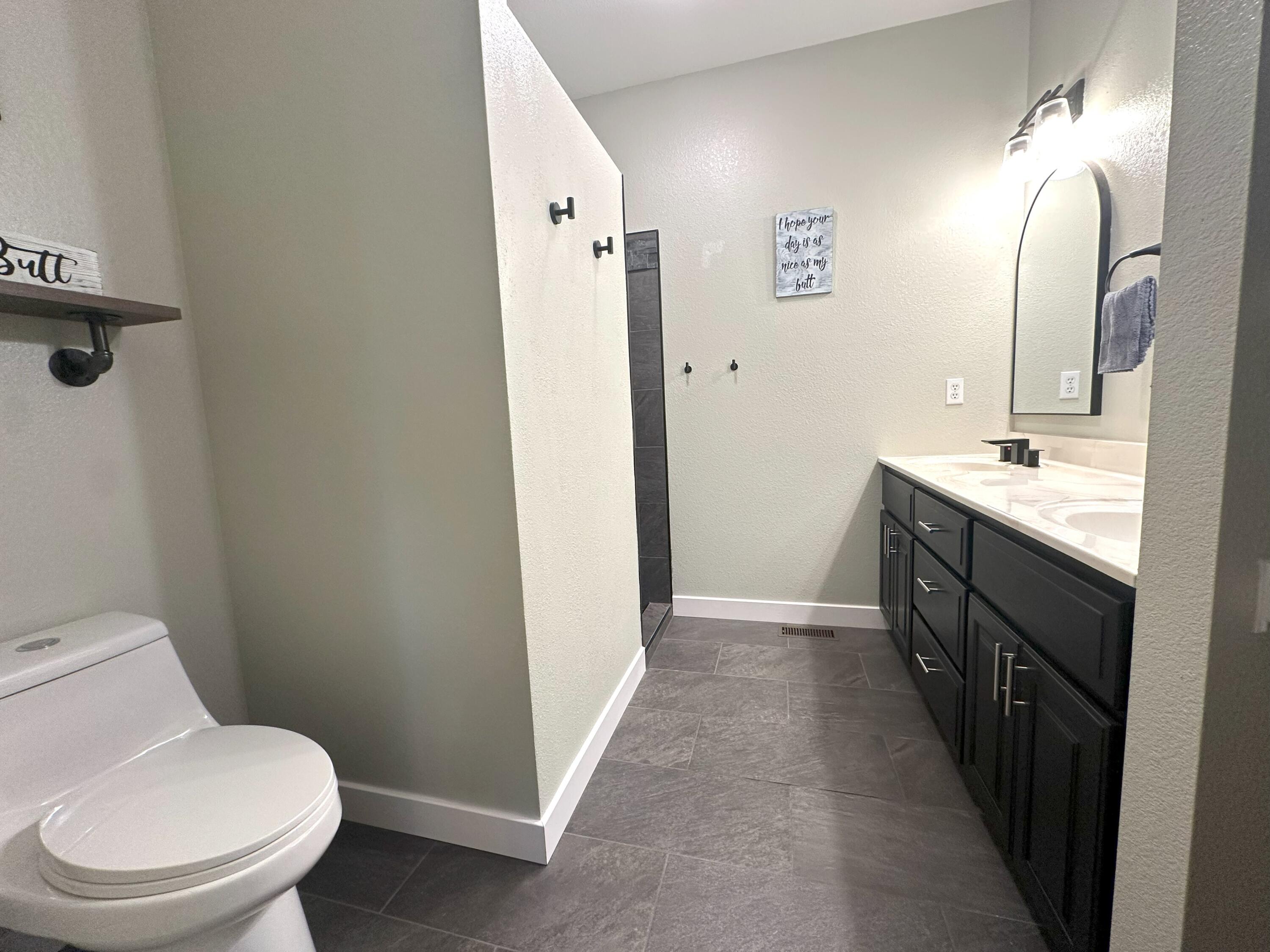 300 Summerbrooke Lane Property Photo 16