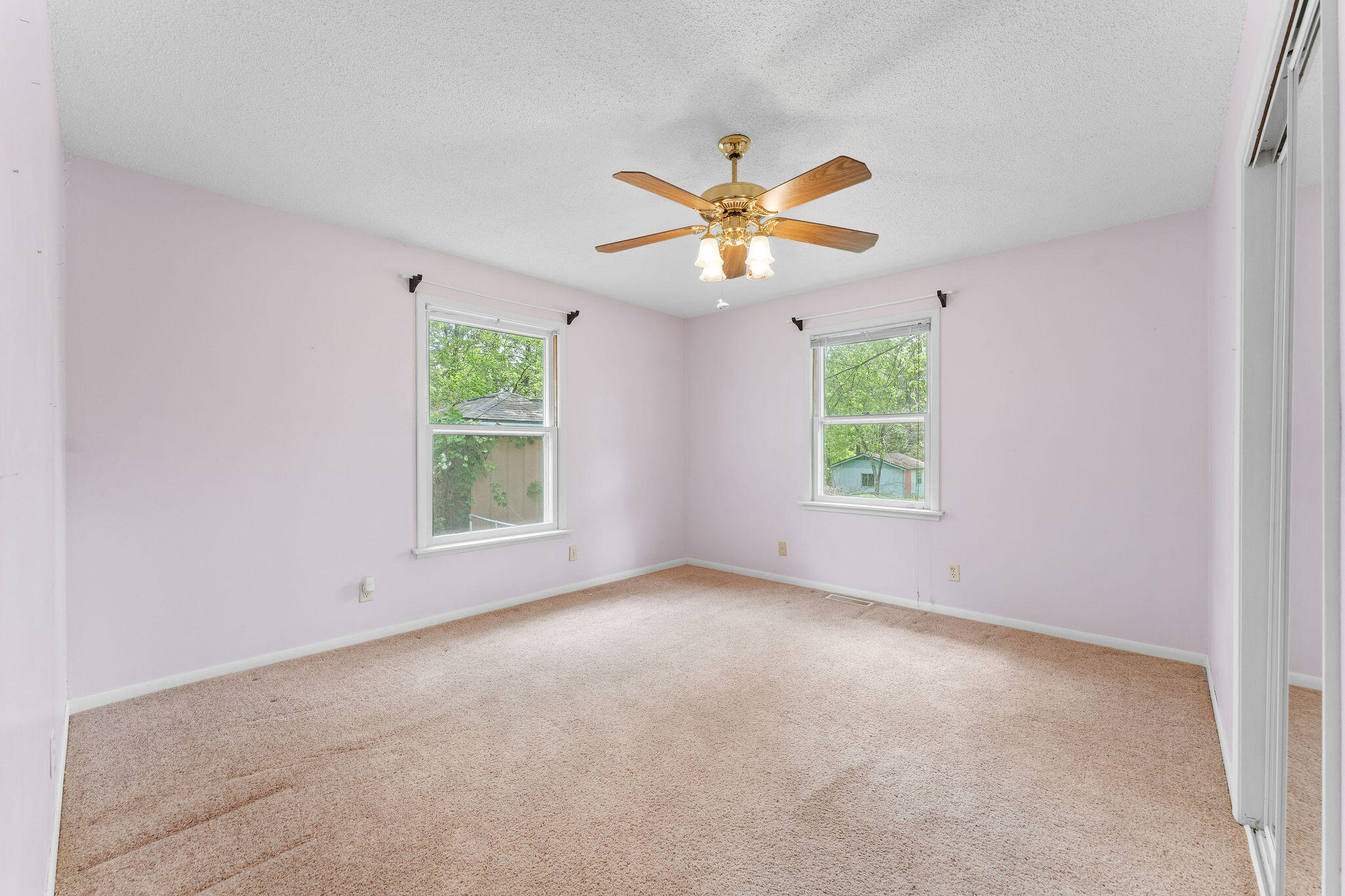 2097 Sunset Inn Drive Property Photo 20