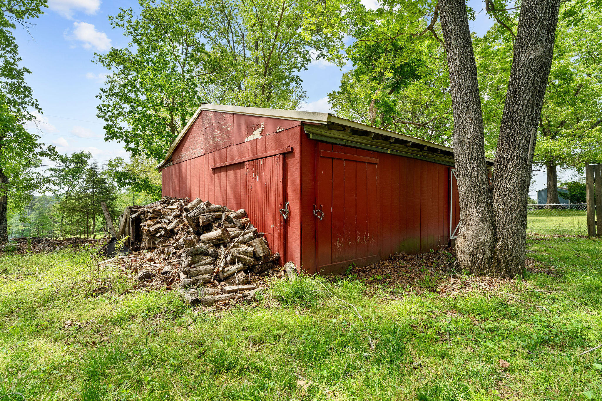 2097 Sunset Inn Drive Property Photo 24
