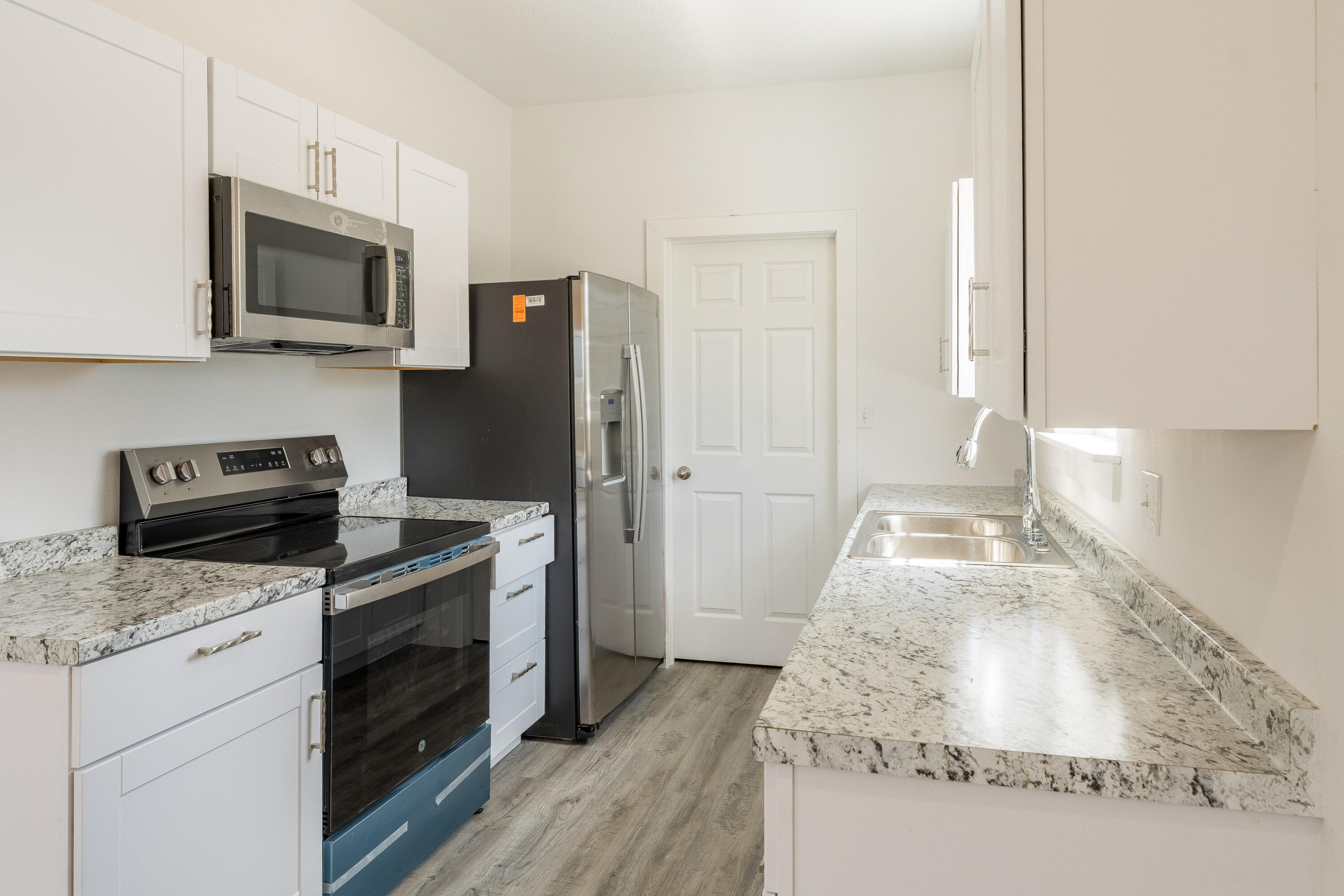 7029 Cliff Drive Property Photo 12
