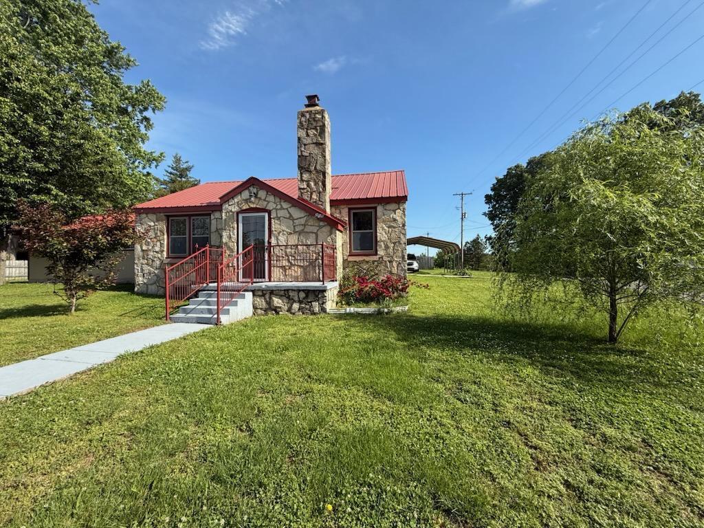 215 Hill Avenue Property Photo 1
