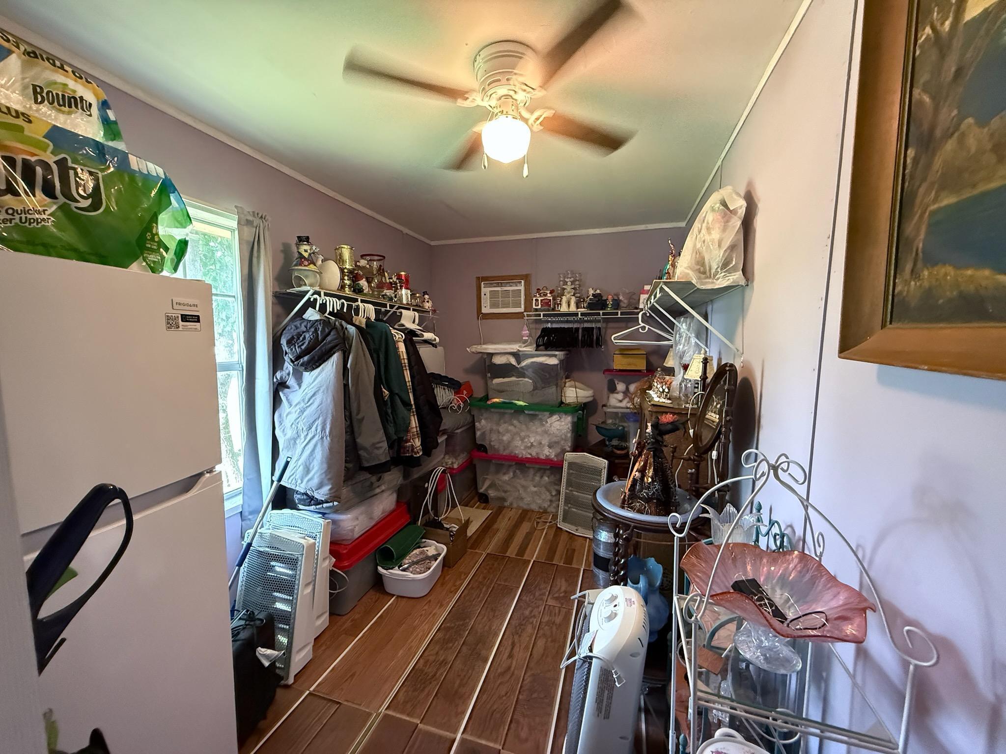 215 Hill Avenue Property Photo 24