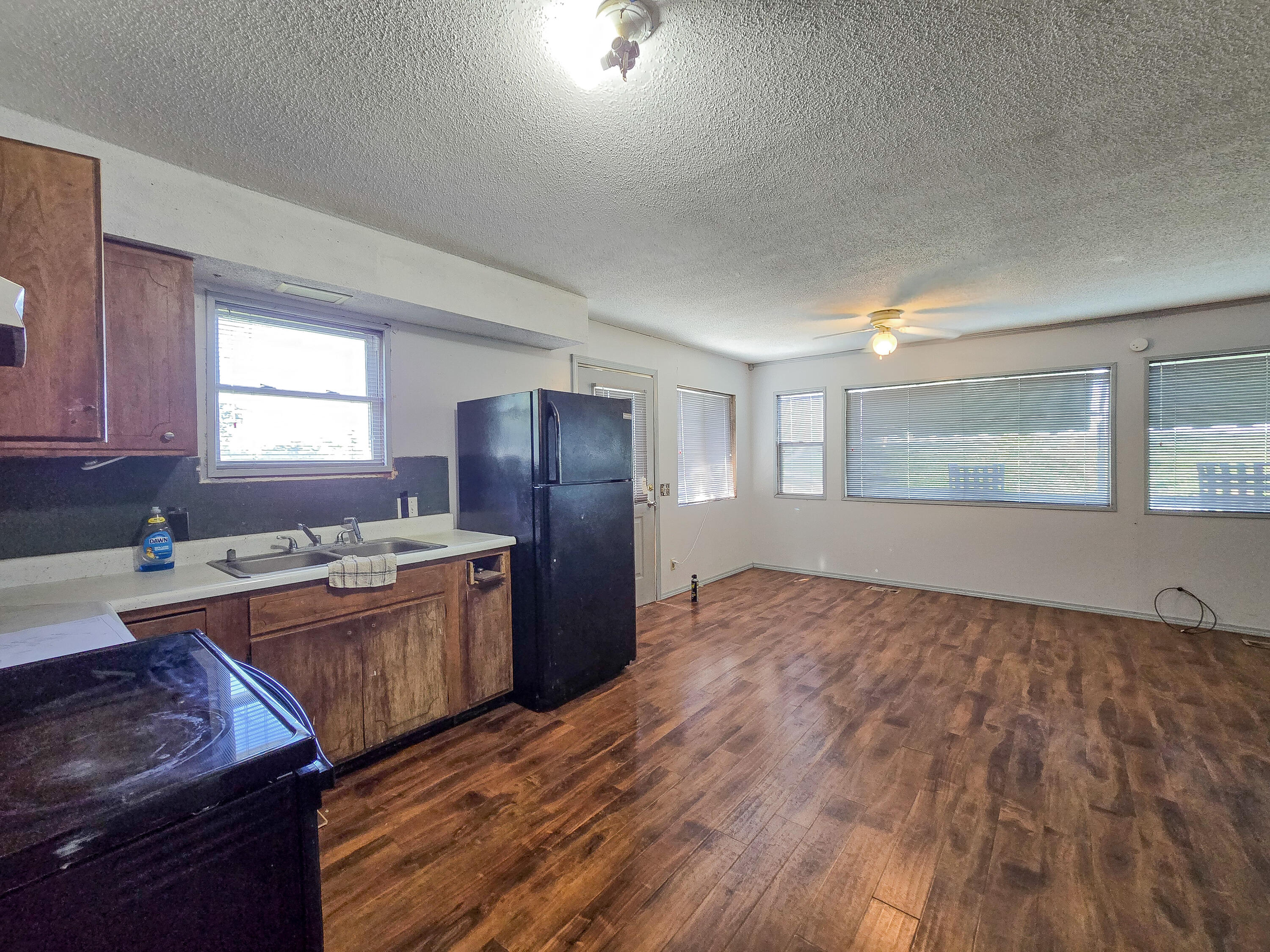25454 Tulip Place Property Photo 11