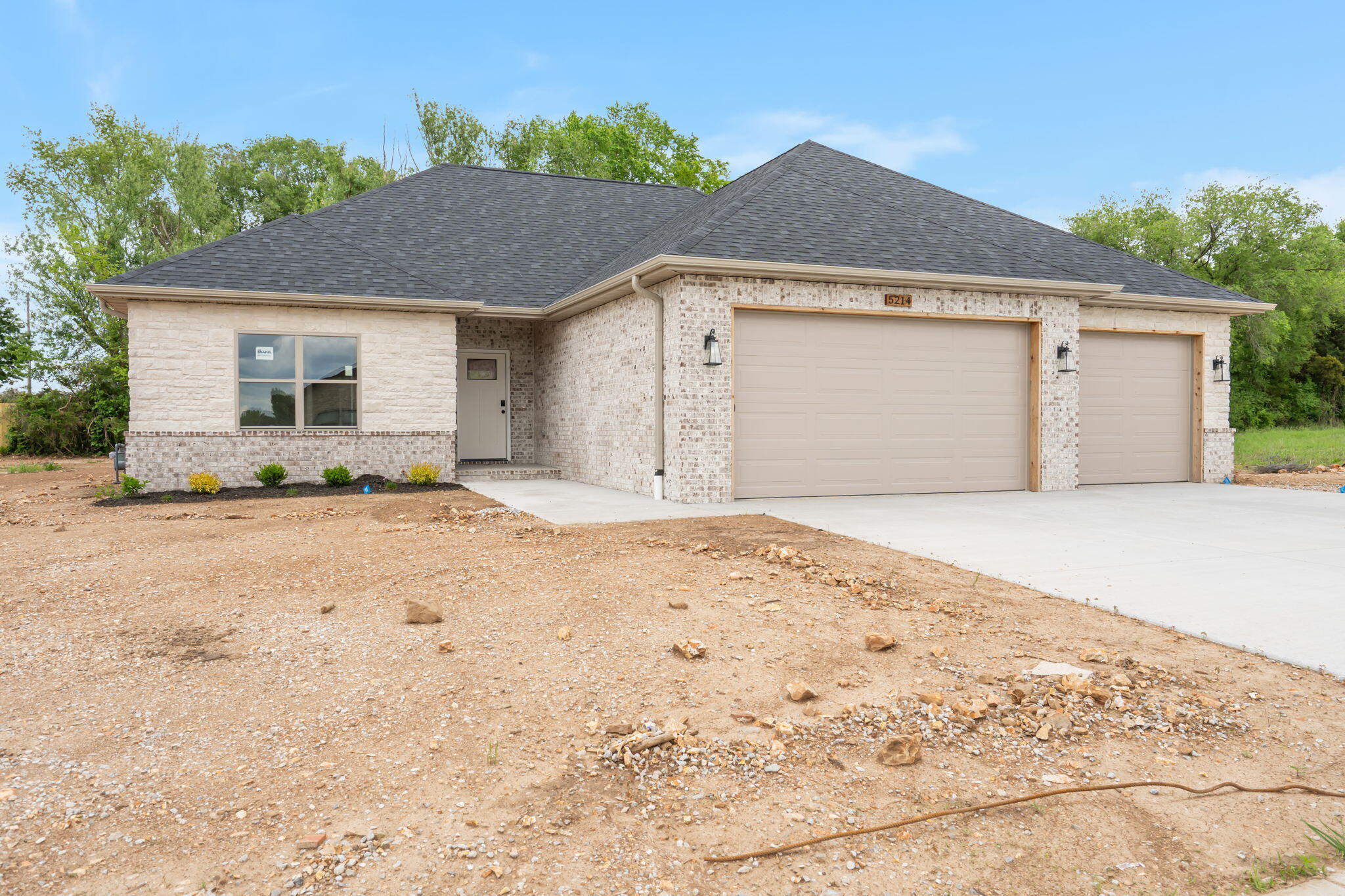 5214 Logan Drive Property Photo 2
