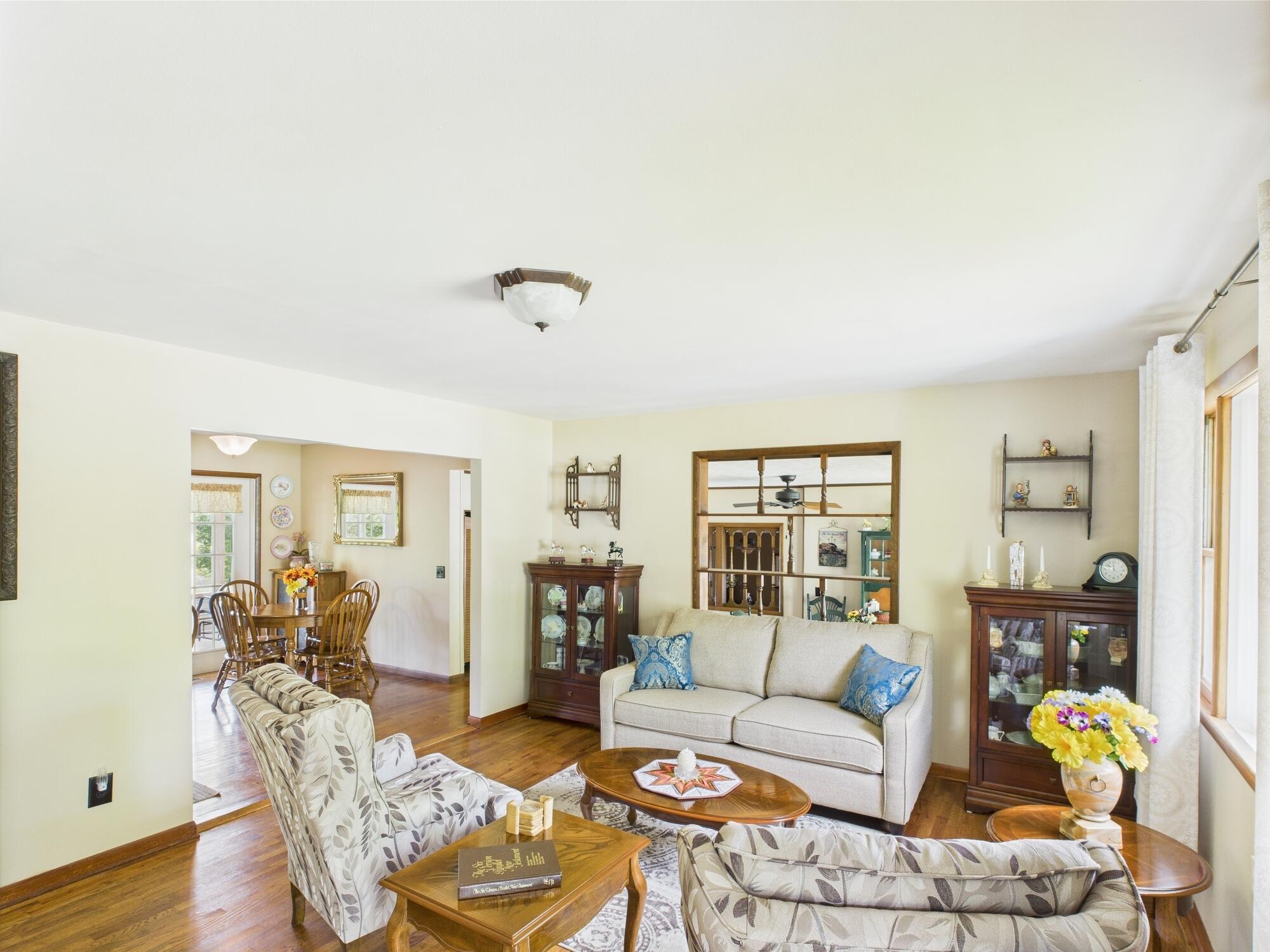 1420 Cedar Avenue Property Photo 2
