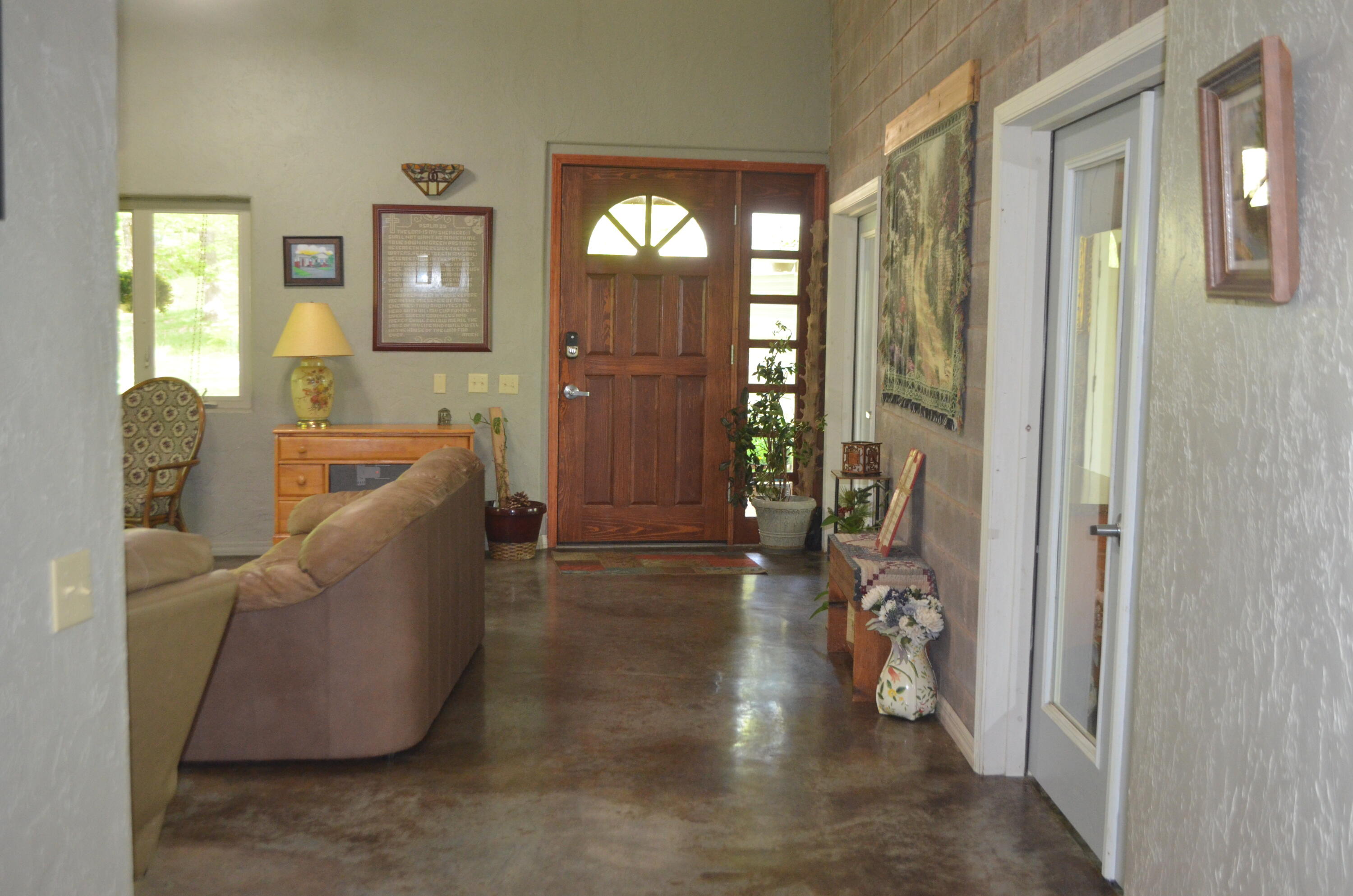 153 Secret Valley Road Property Photo 7