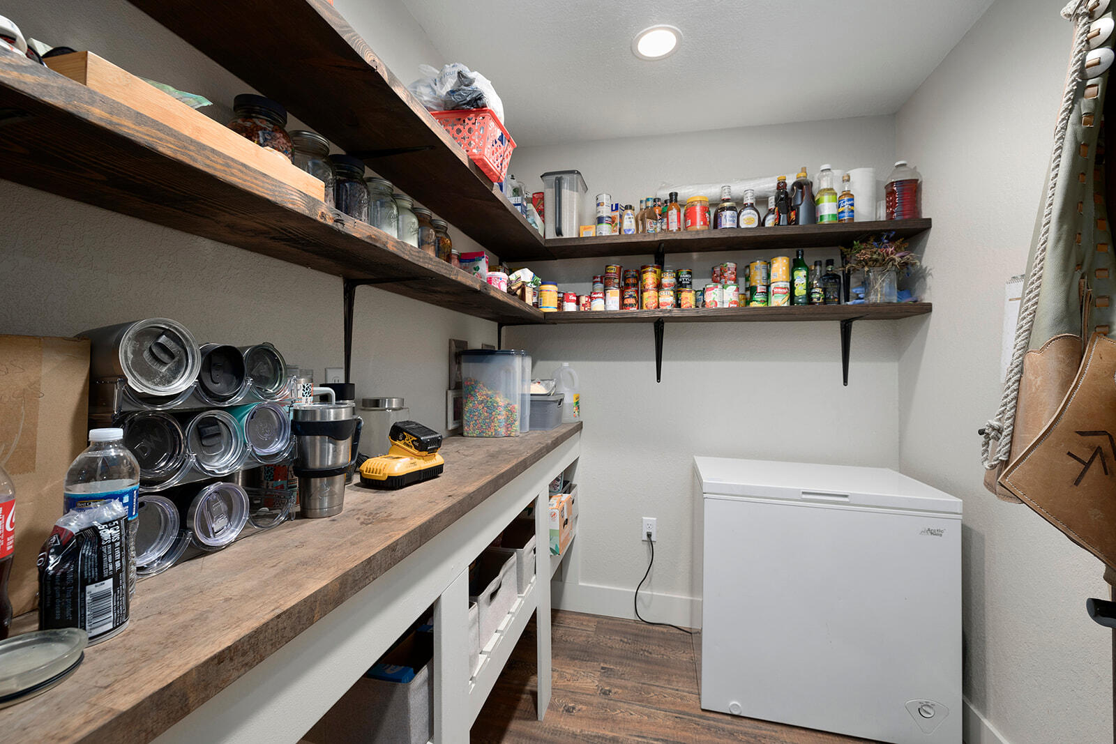 12198 Kitchem Drive Property Photo 6