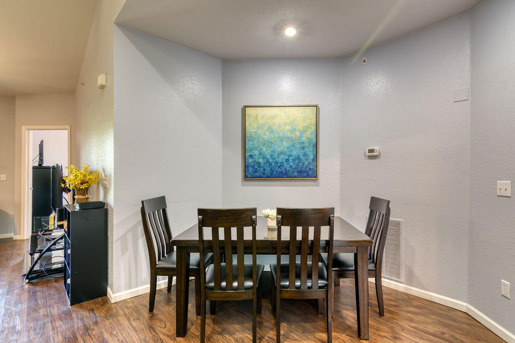 813 Holiday Ridge Property Photo 35