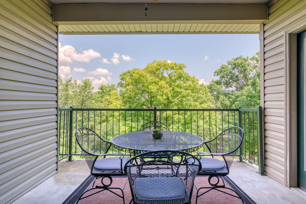 813 Holiday Ridge Property Photo 44