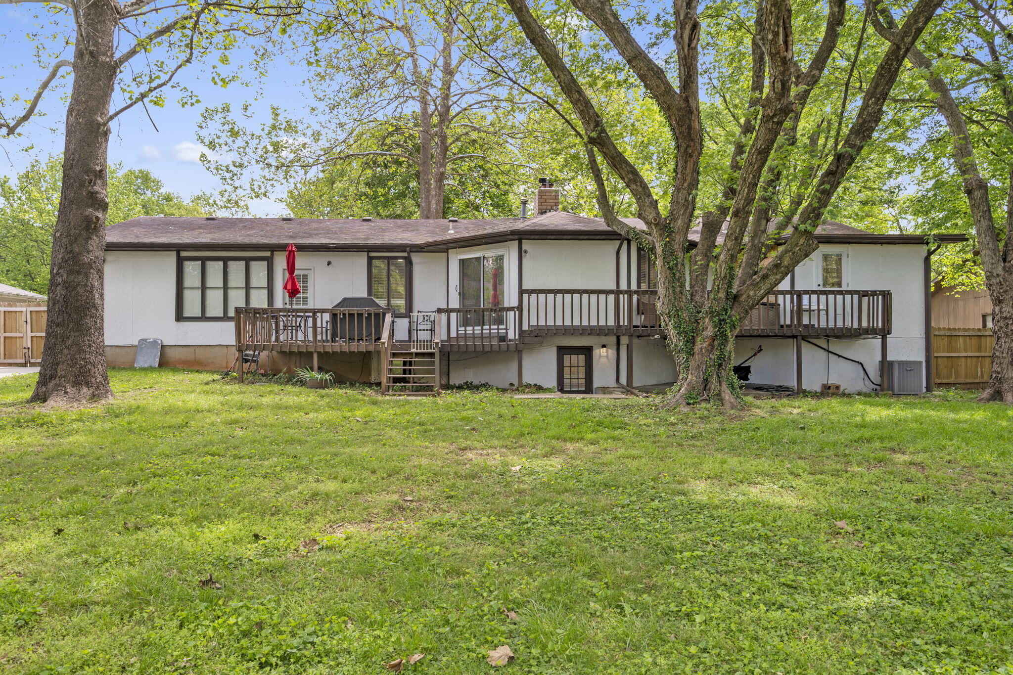 5065 South Sycamore Avenue Property Photo 32