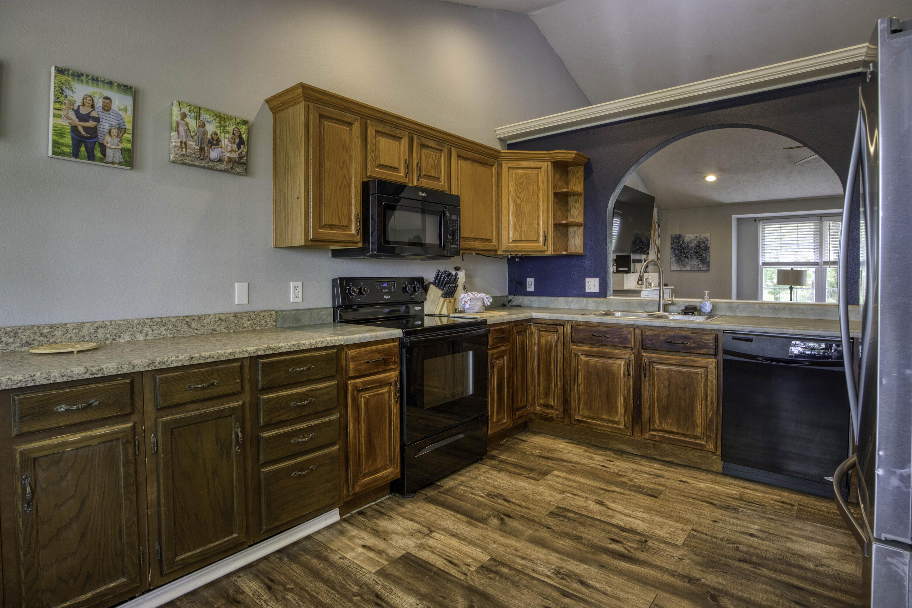 1603 Emerald Oaks Drive Property Photo 9