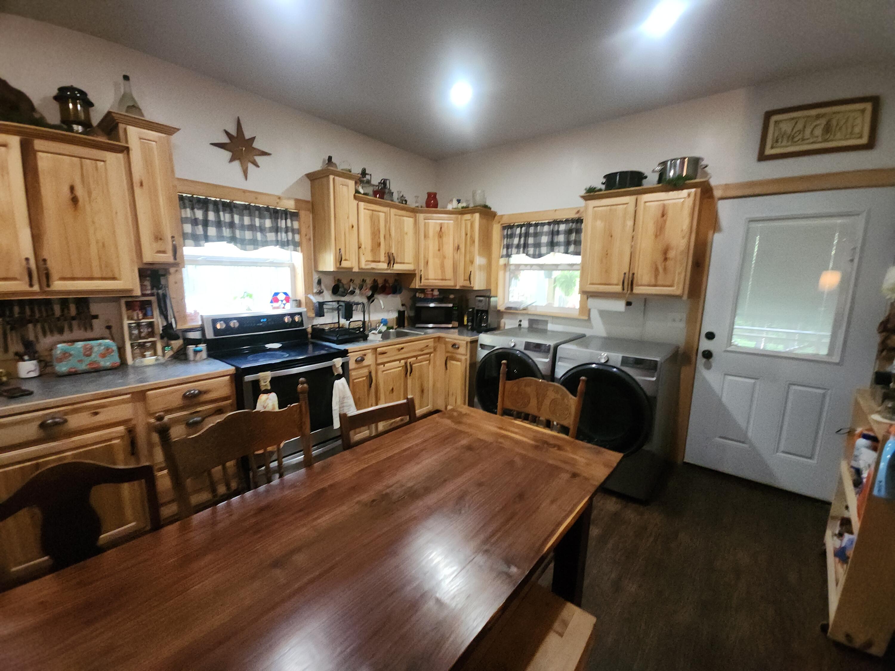 748 Puckett Road Property Photo 15