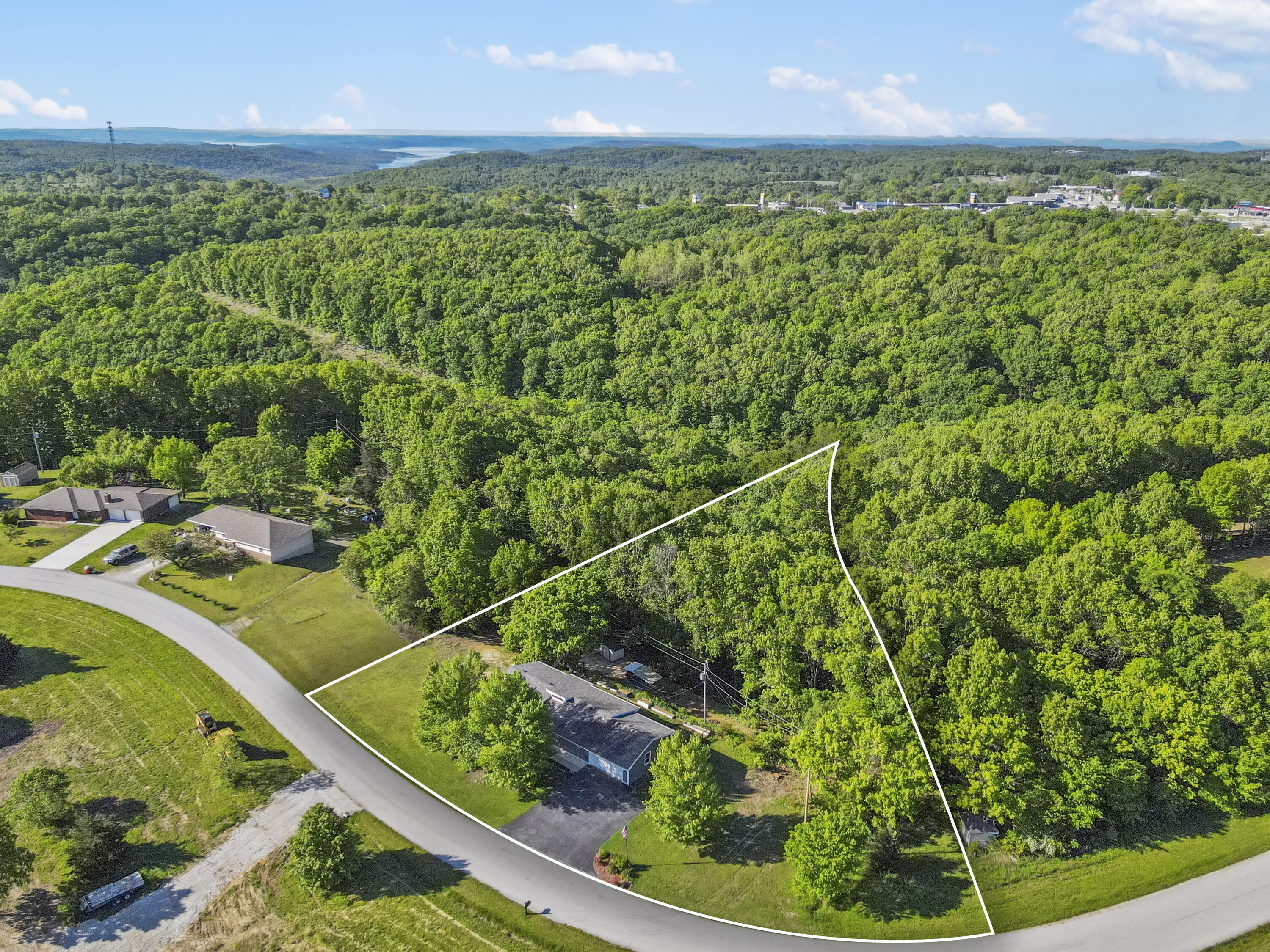 408 Meadowlark Road Property Photo 2