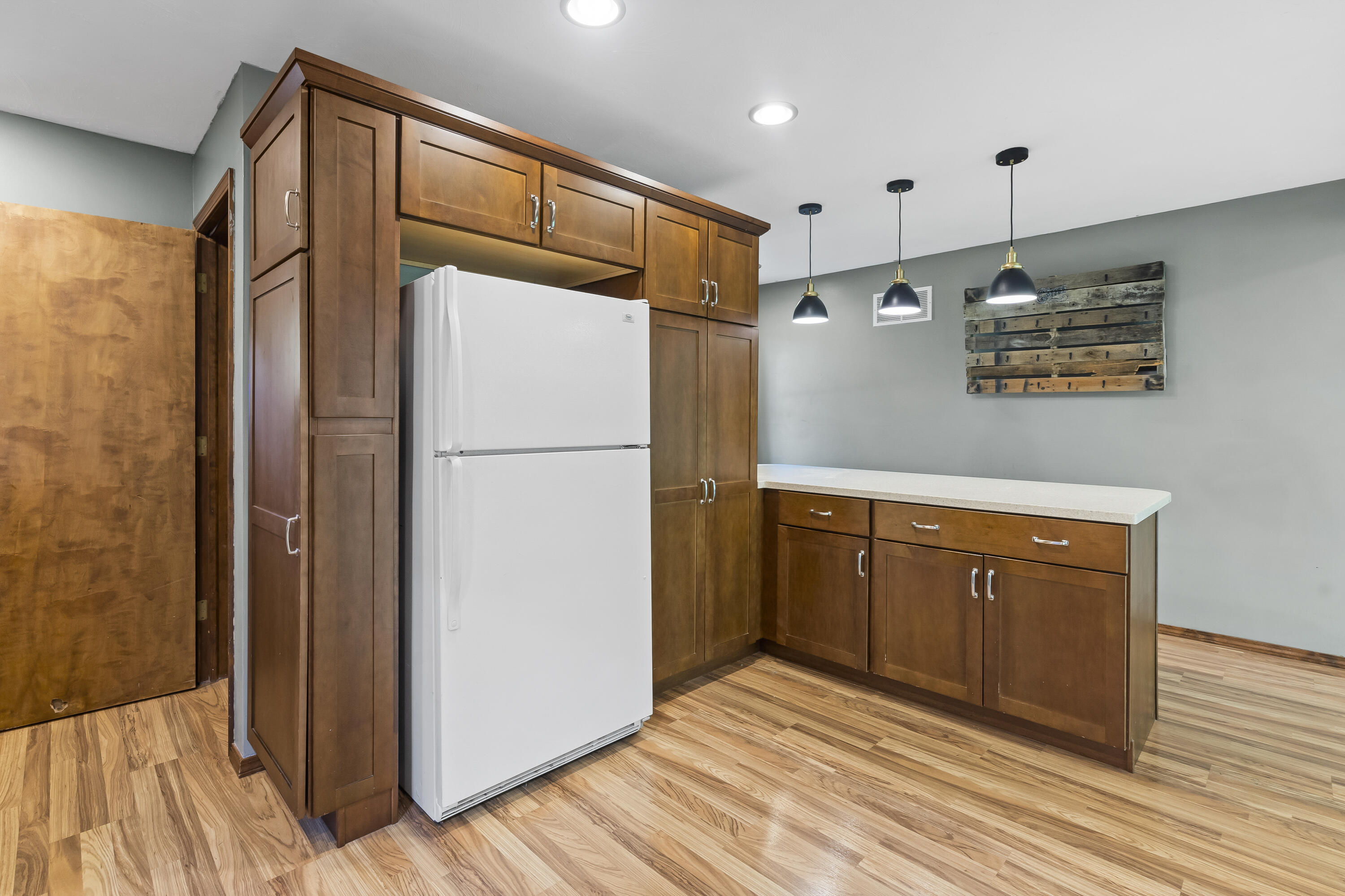 408 Meadowlark Road Property Photo 8
