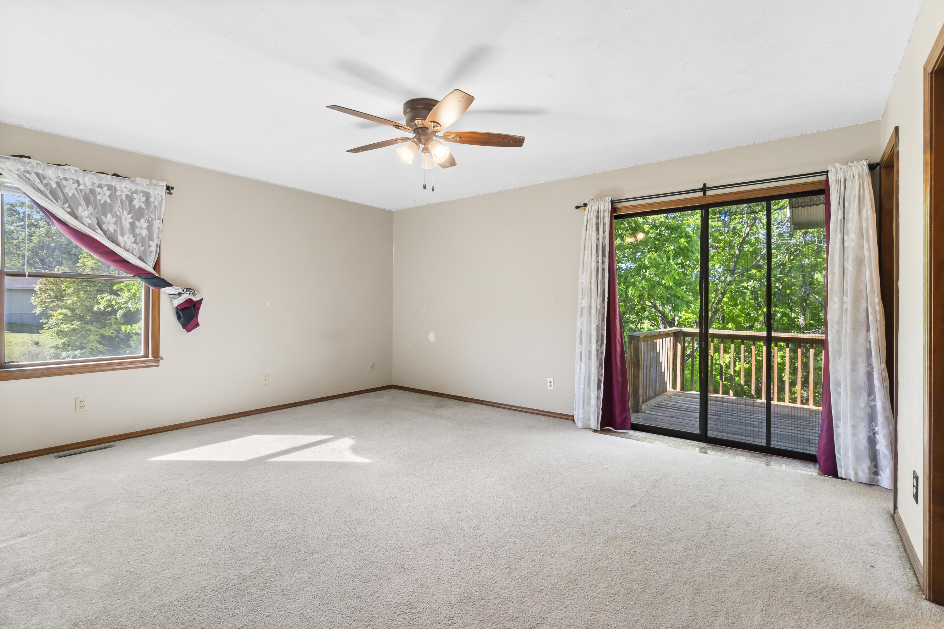408 Meadowlark Road Property Photo 13
