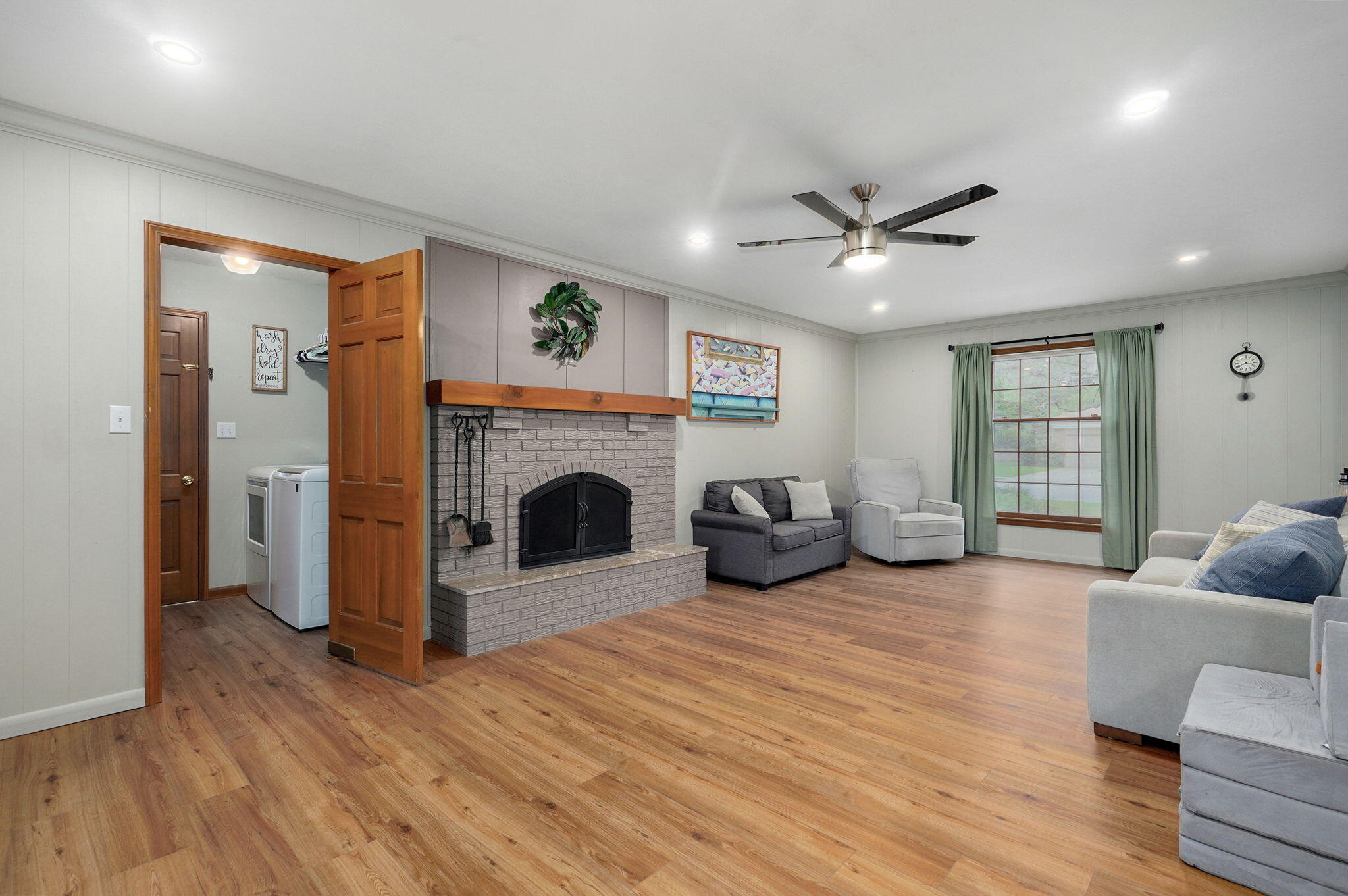 814 West Swan Street Property Photo 11