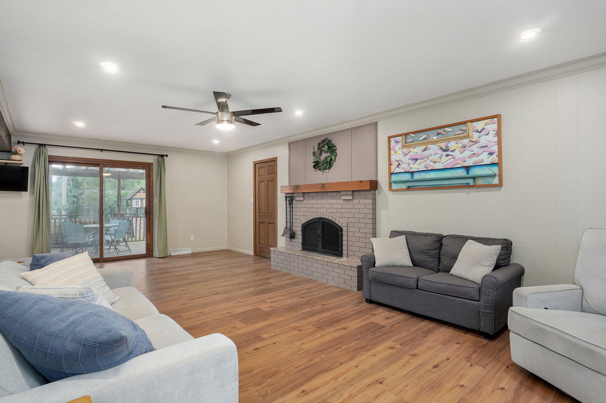 814 West Swan Street Property Photo 13