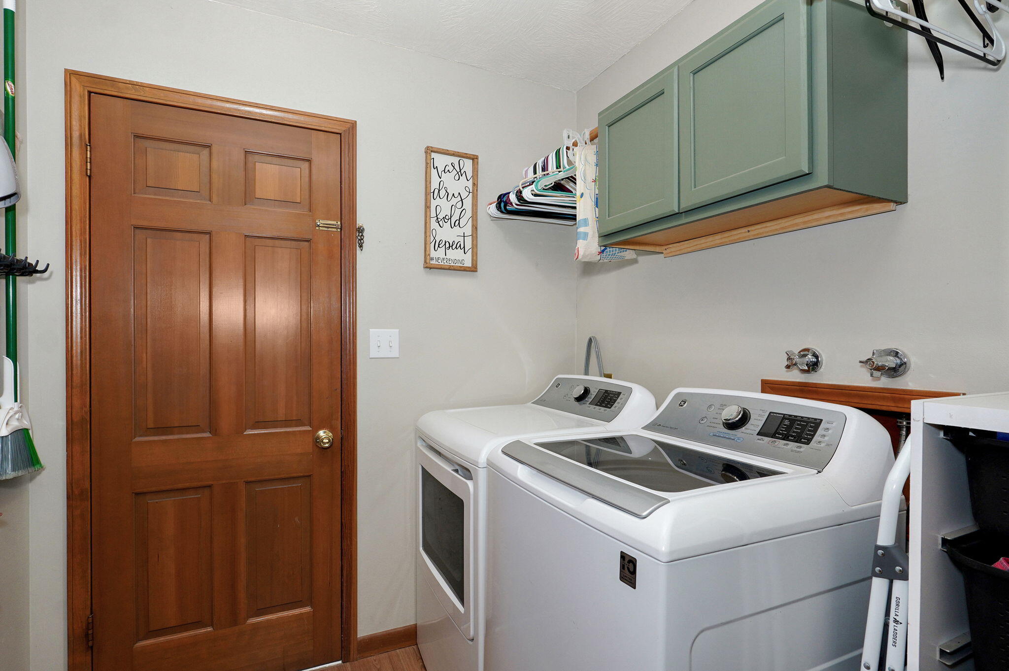 814 West Swan Street Property Photo 20