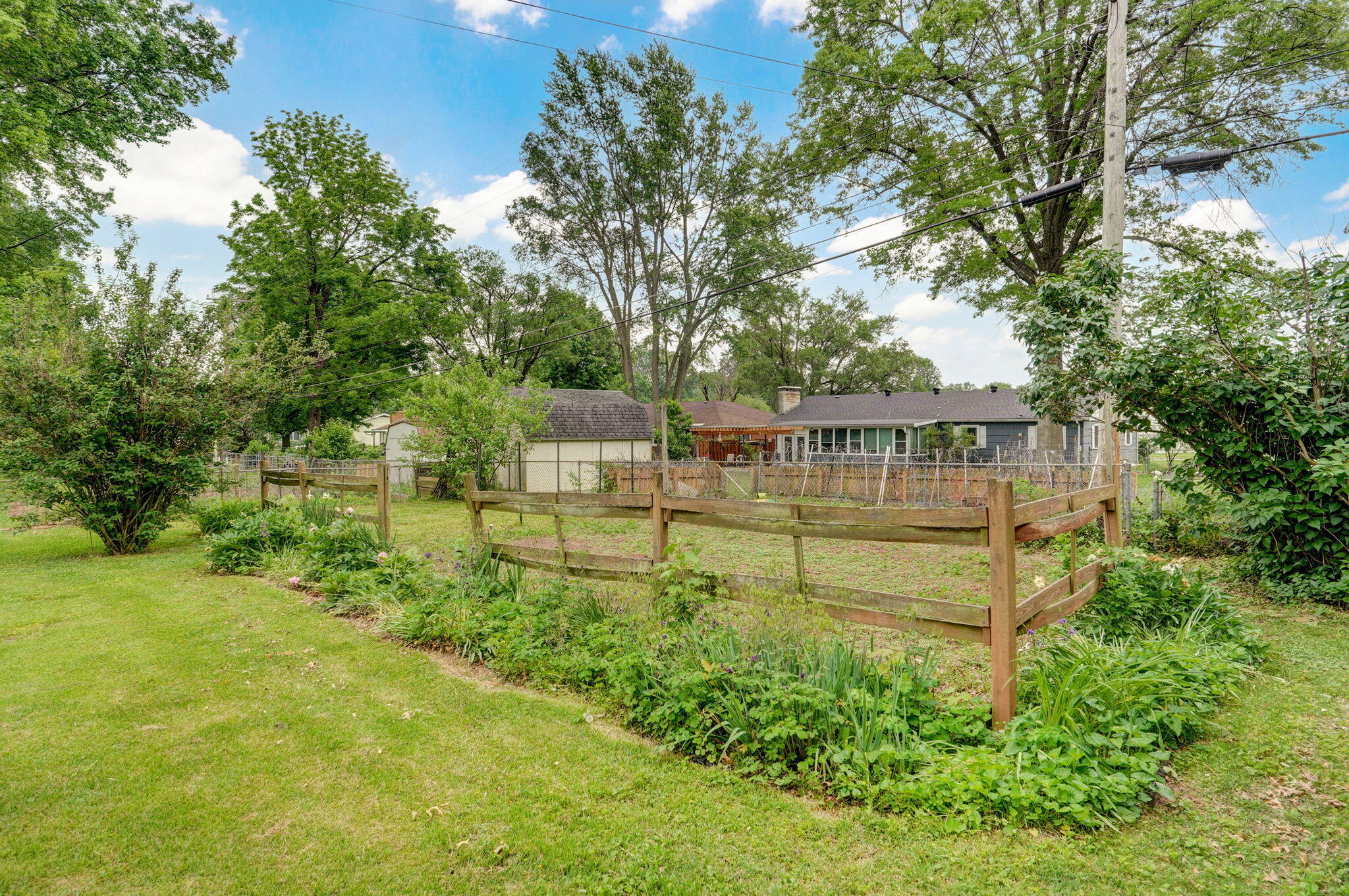 814 West Swan Street Property Photo 44