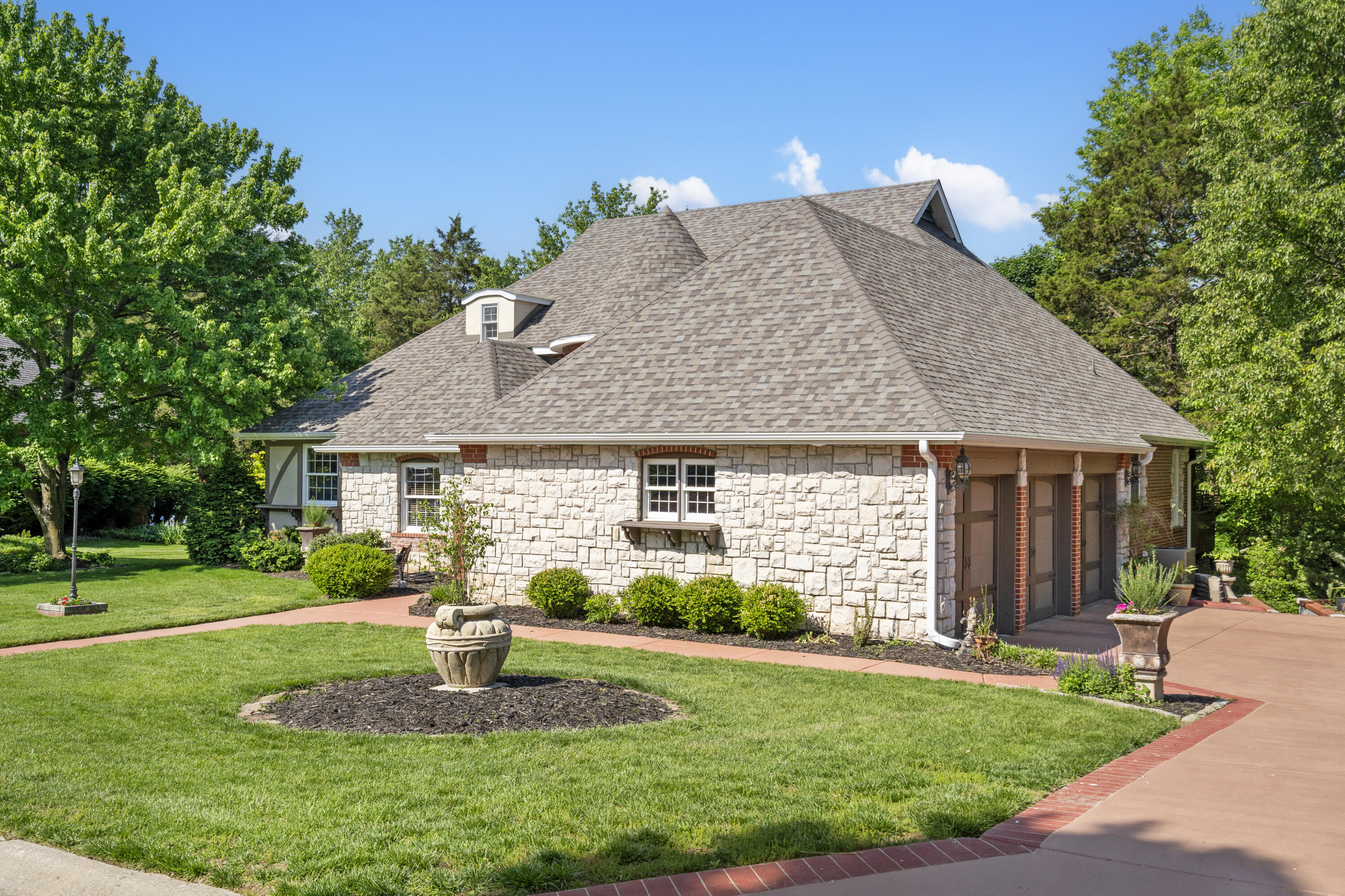 3108 Winged Foot Drive Property Photo 4