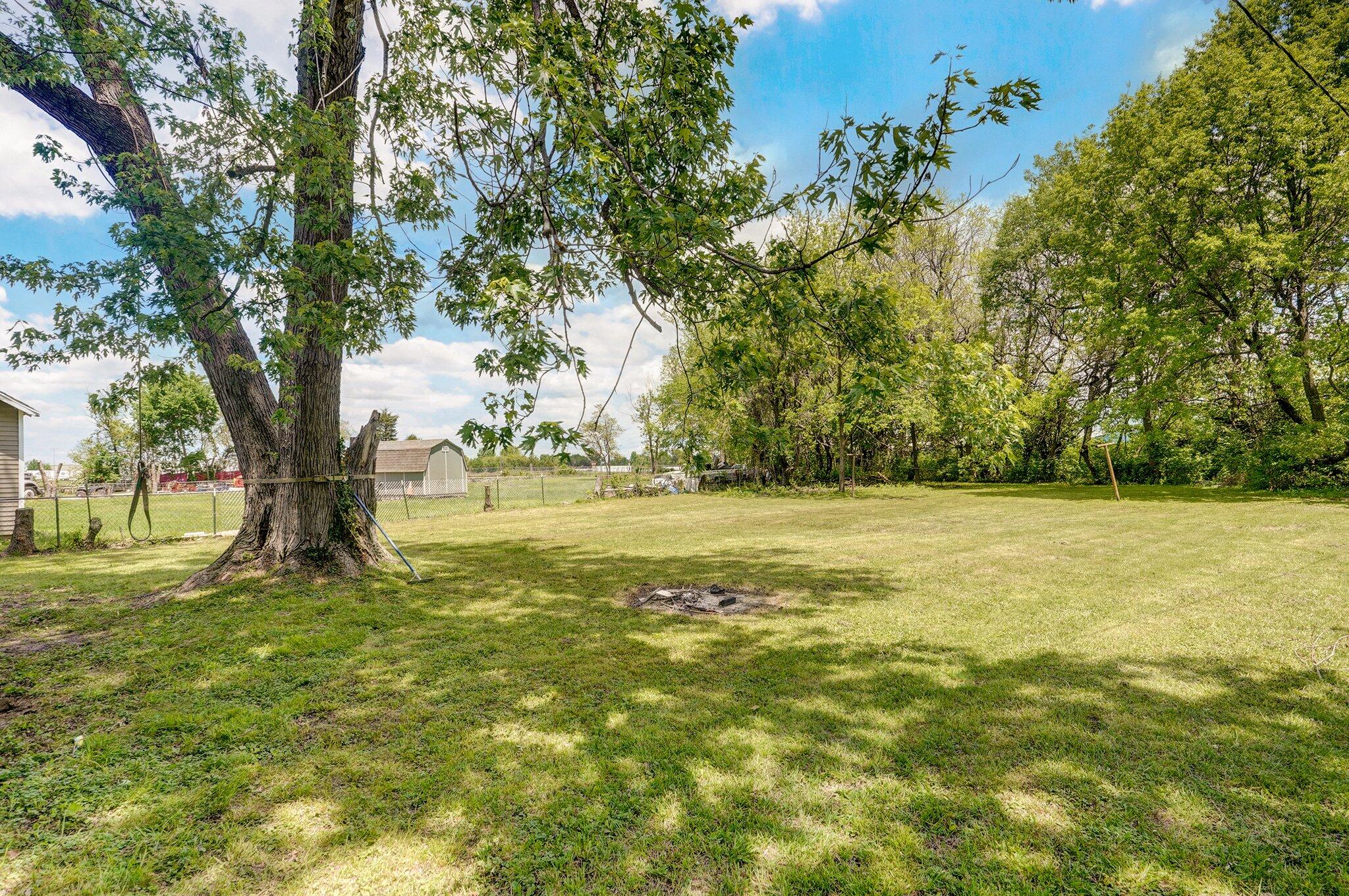 1952 North Old Orchard Avenue Property Photo 16