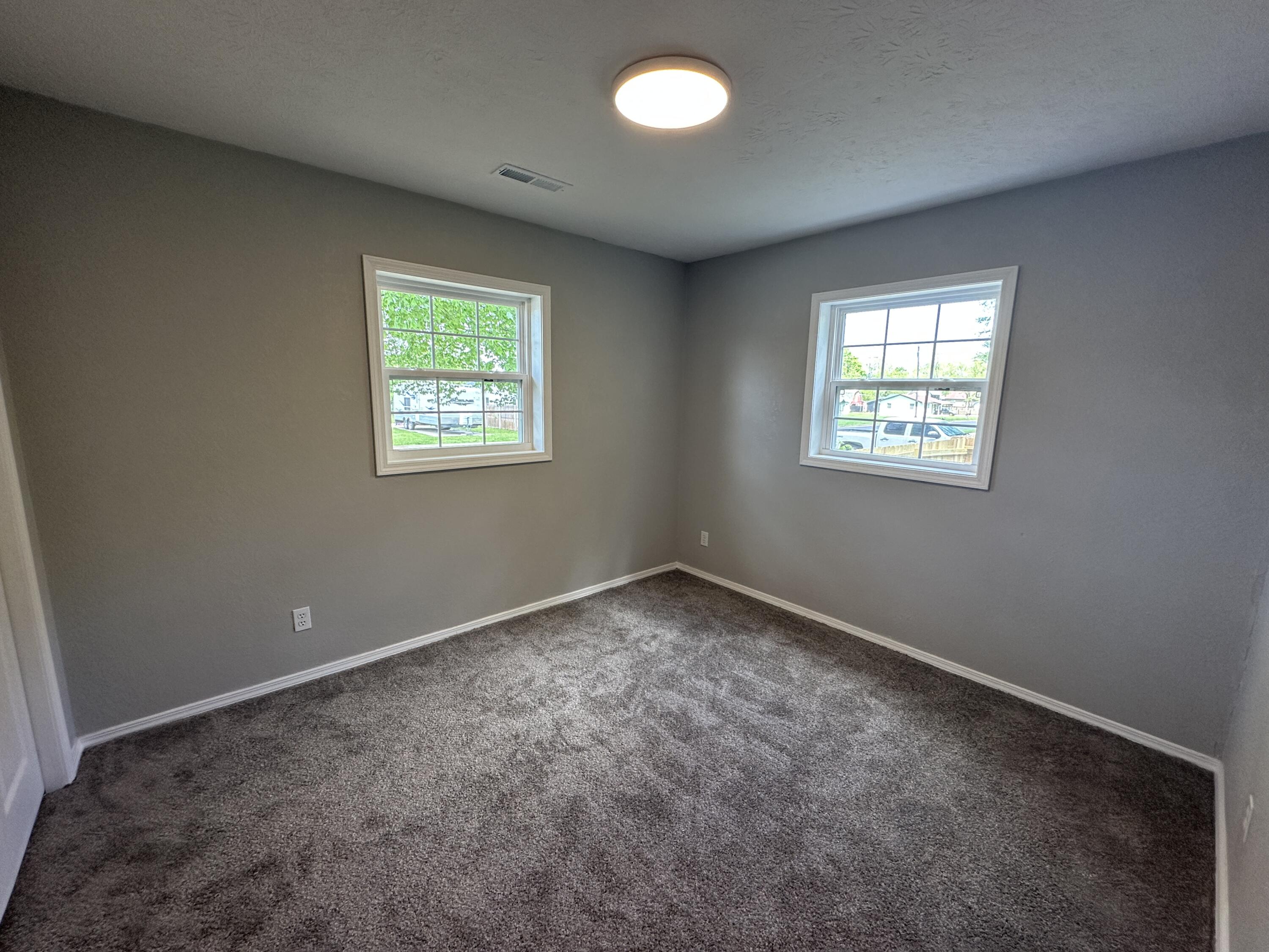 602 South Elm Street Property Photo 21