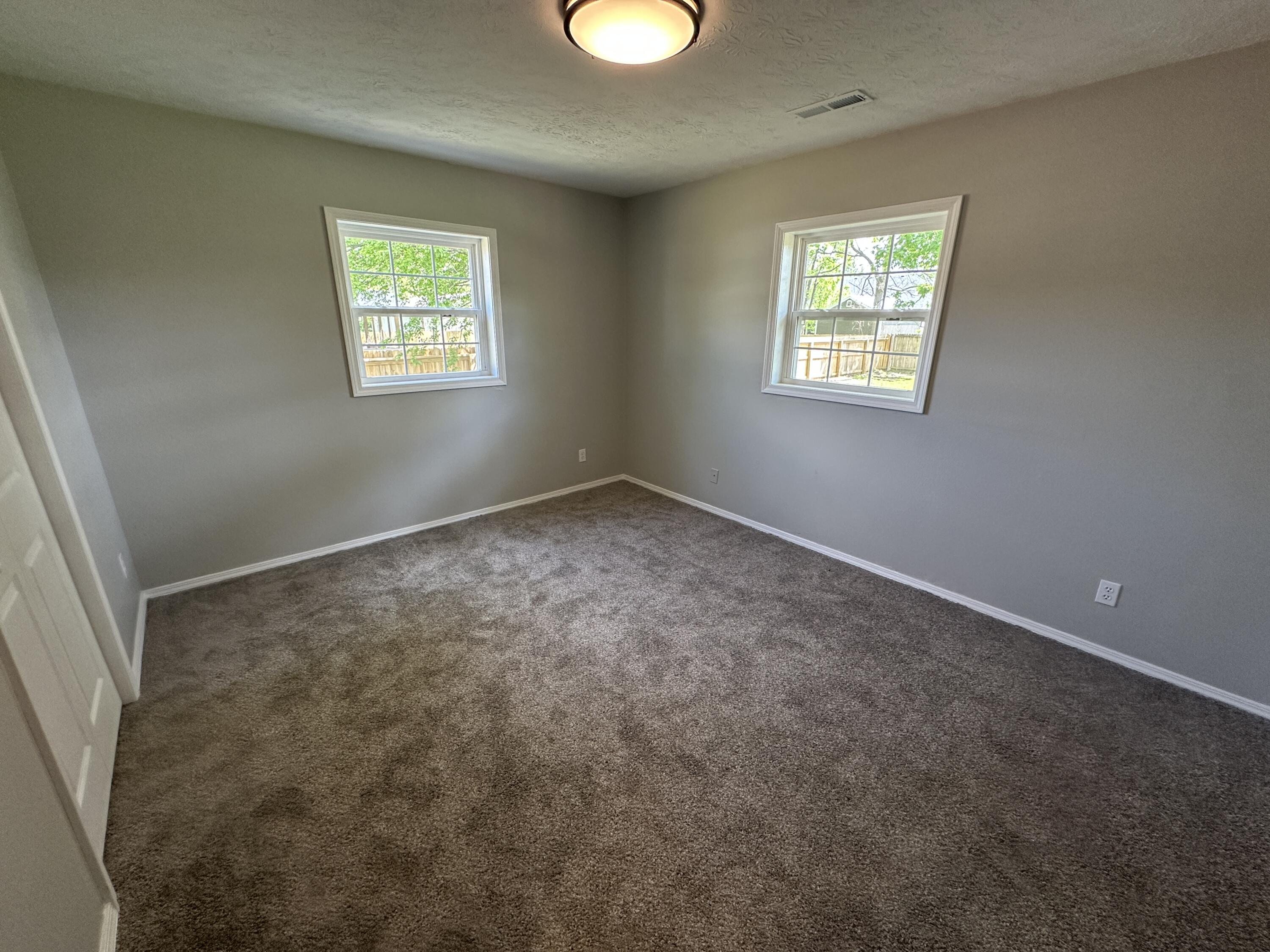 602 South Elm Street Property Photo 22