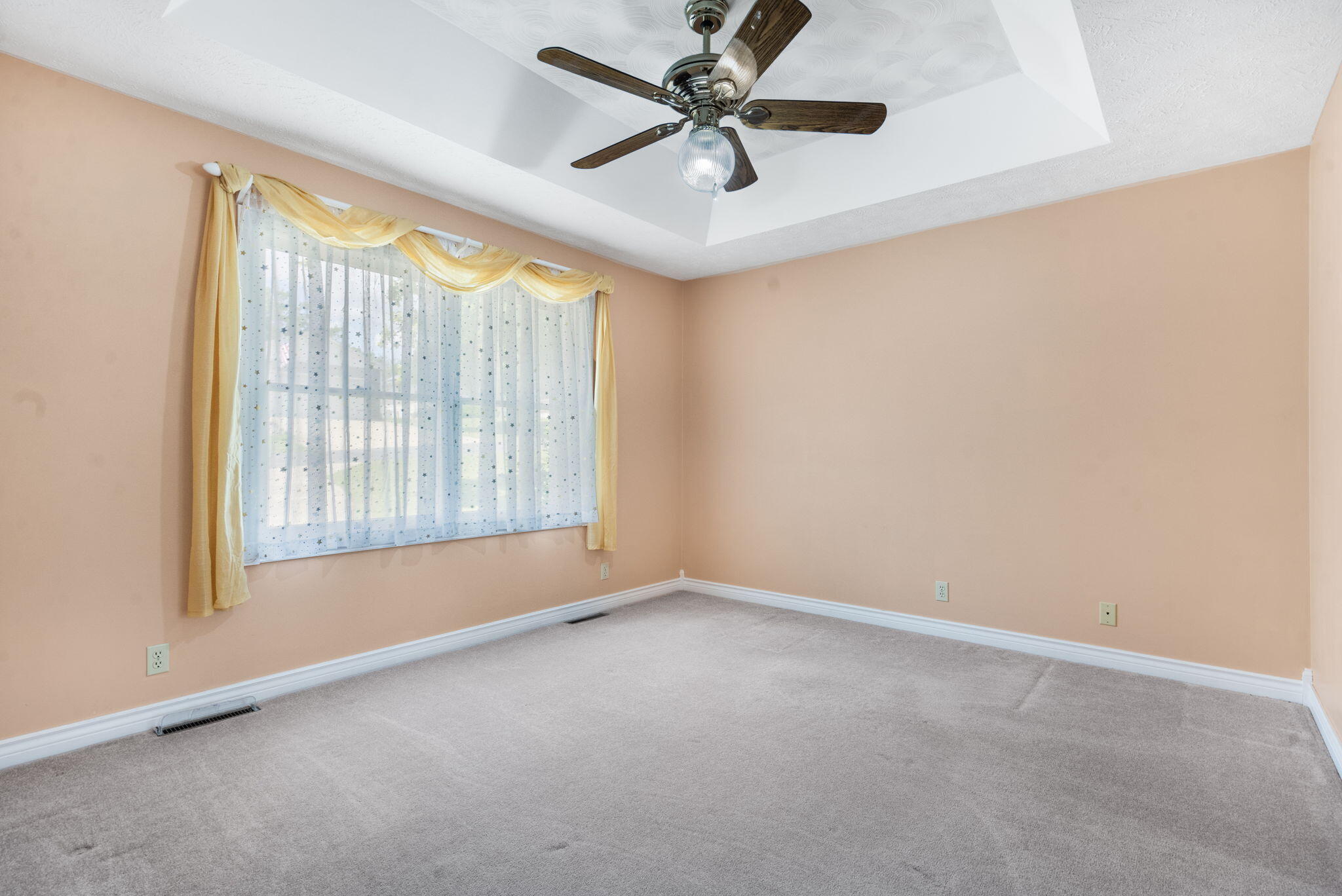106 South Maple Street Property Photo 15