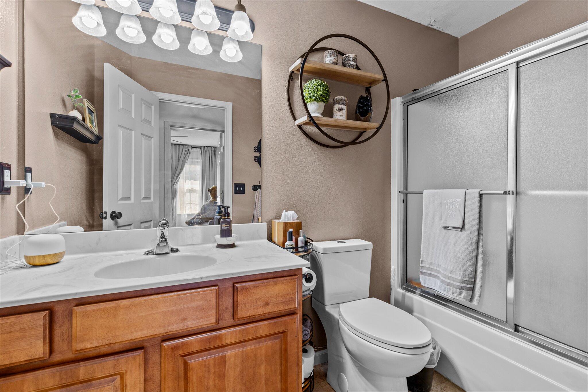 4732 West Curtice Drive Property Photo 17