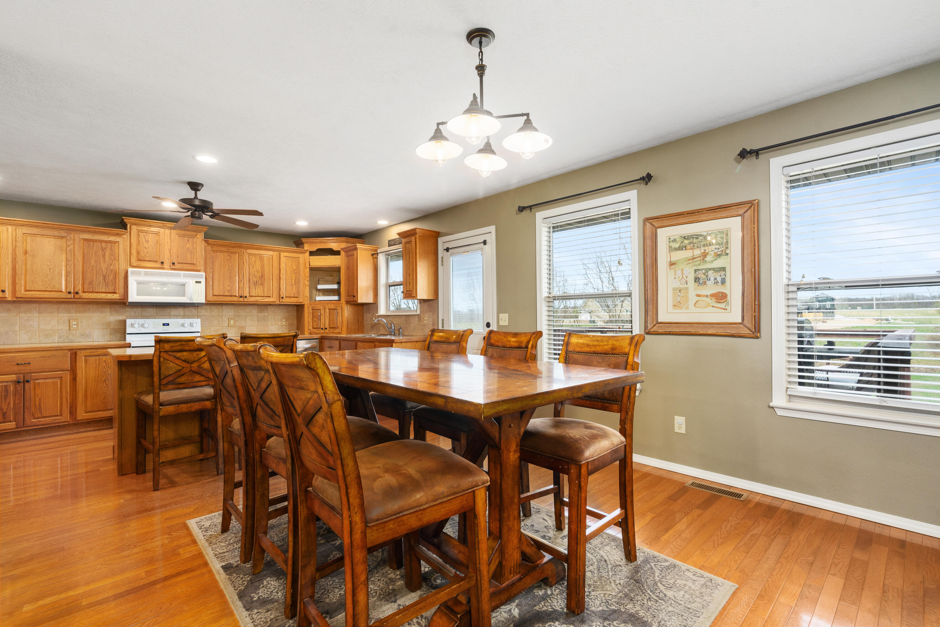 12048 North Farm Road 93 Property Photo 5