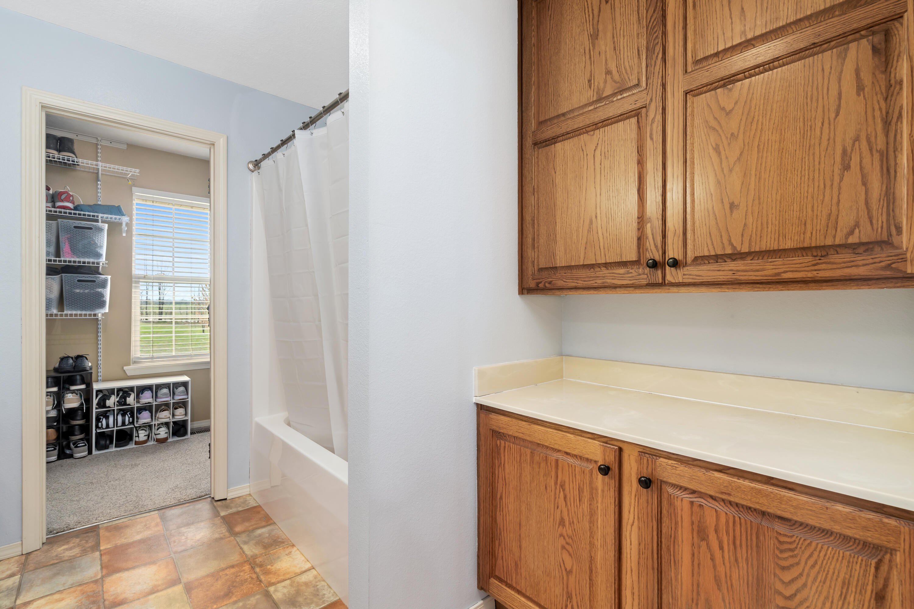 12048 North Farm Road 93 Property Photo 13