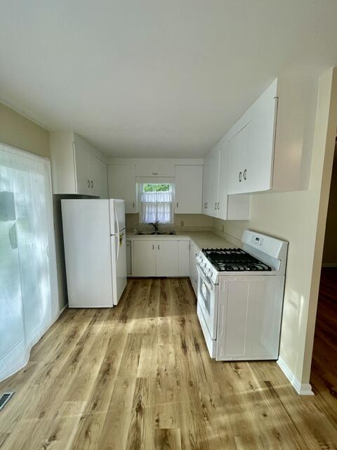 2108 North Park Avenue Property Photo 8
