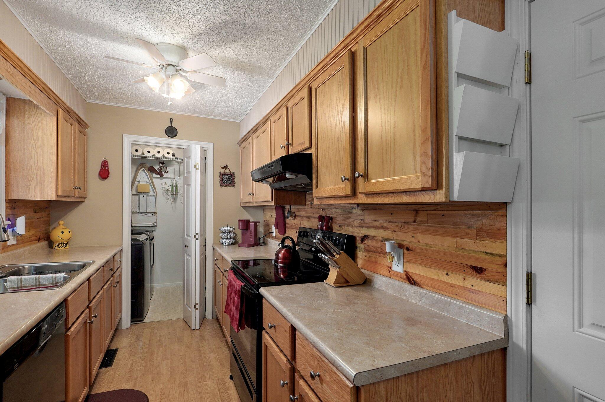 4232 West La Siesta Place Property Photo 11