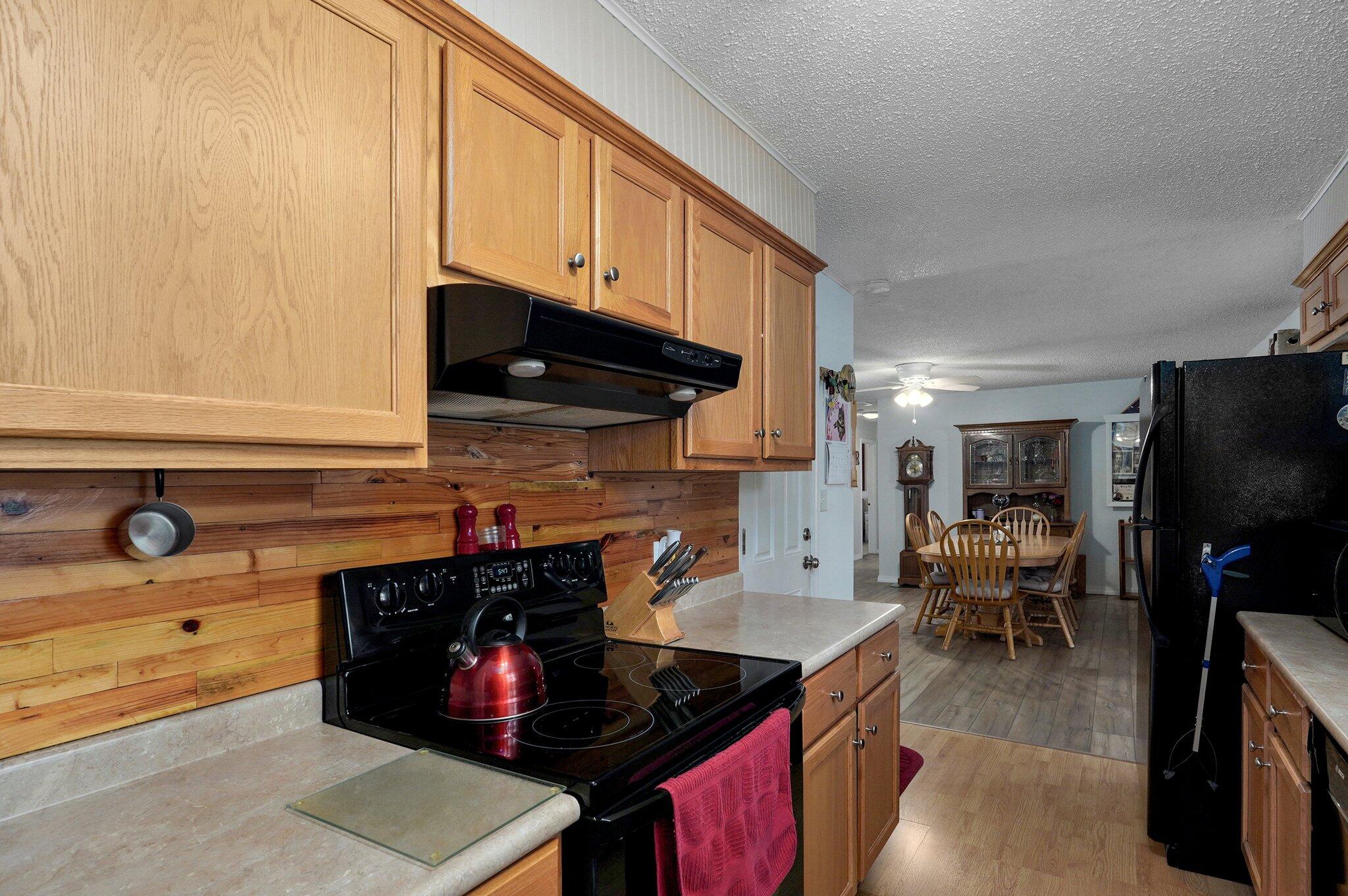 4232 West La Siesta Place Property Photo 13