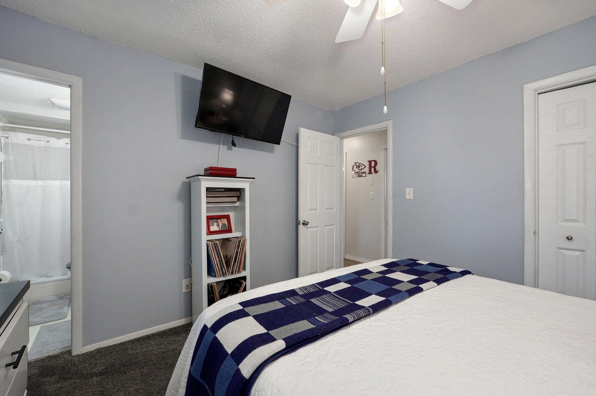 4232 West La Siesta Place Property Photo 15