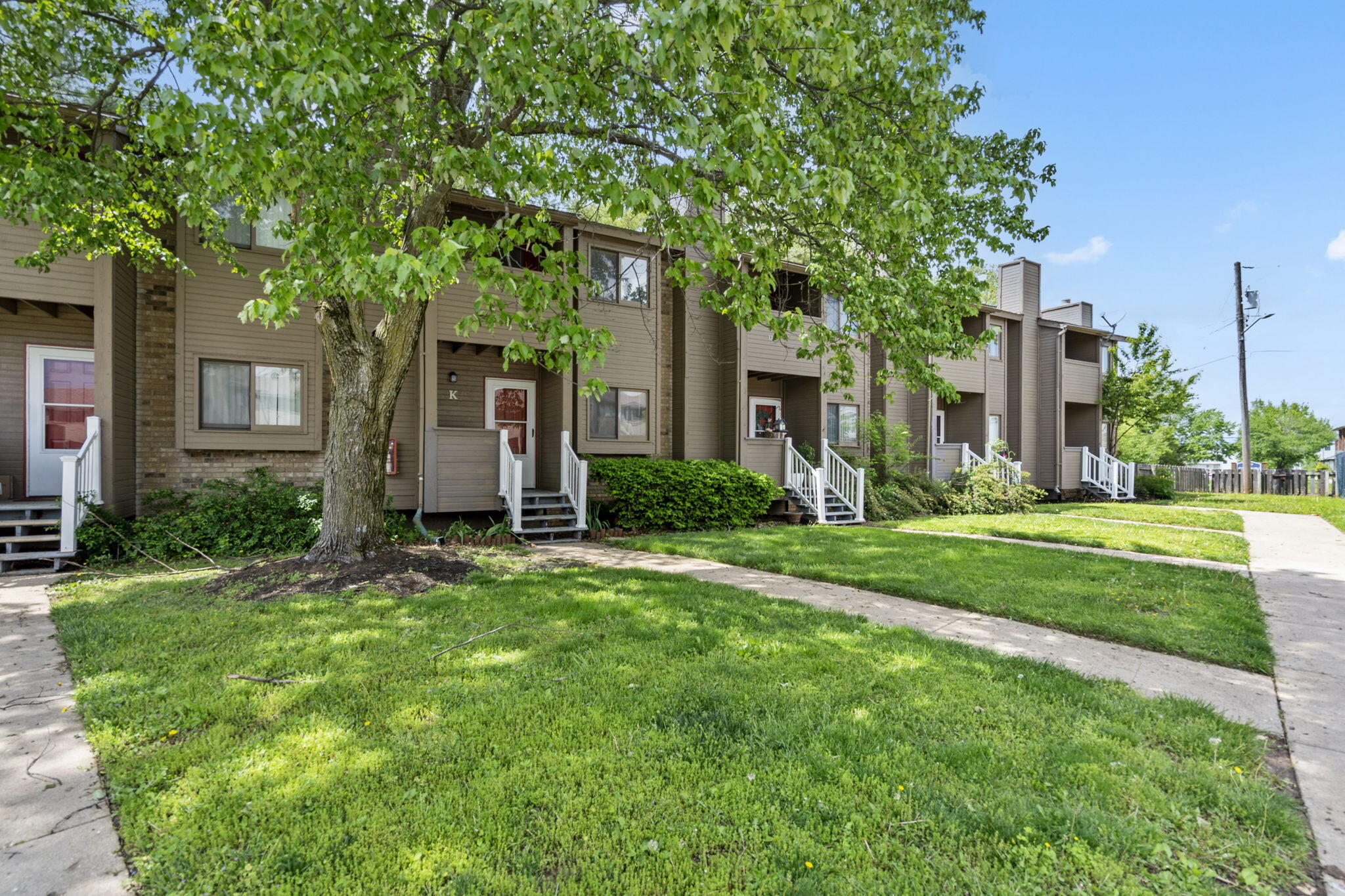 1707 East Walnut Lawn Street Property Photo 2