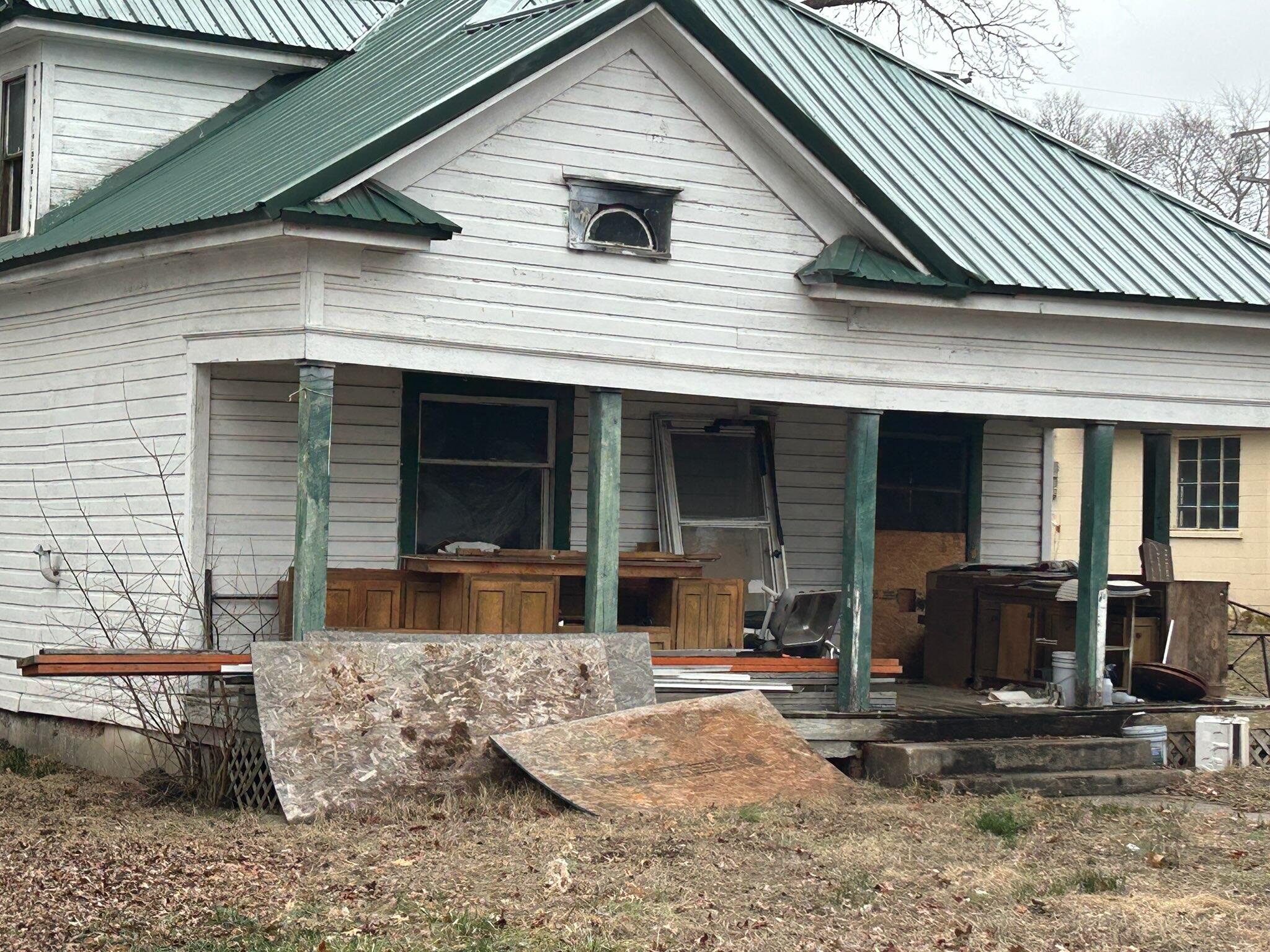 208 North Hemphill Avenue Property Photo