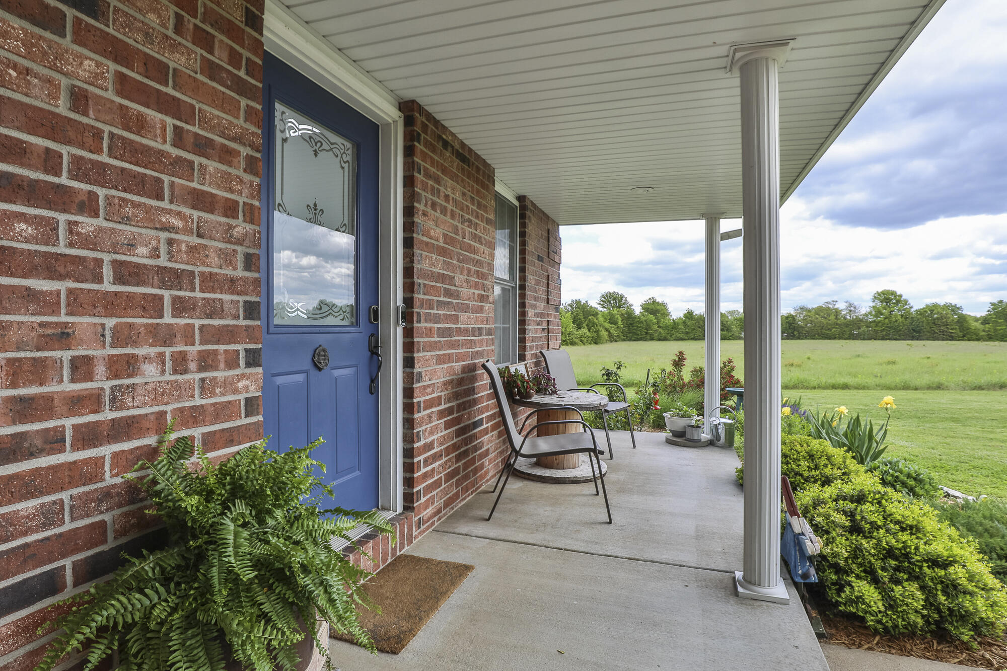 1511 East San Martin Street Property Photo 2