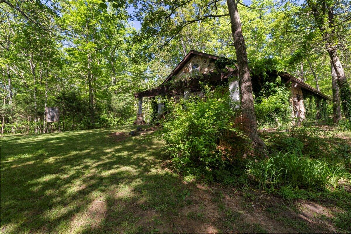 12704 County Road 7370 Property Photo 5