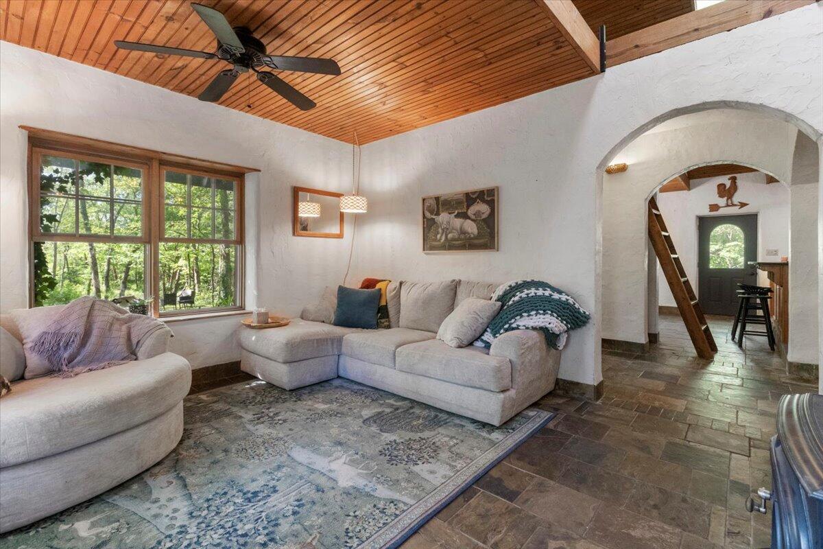 12704 County Road 7370 Property Photo 11