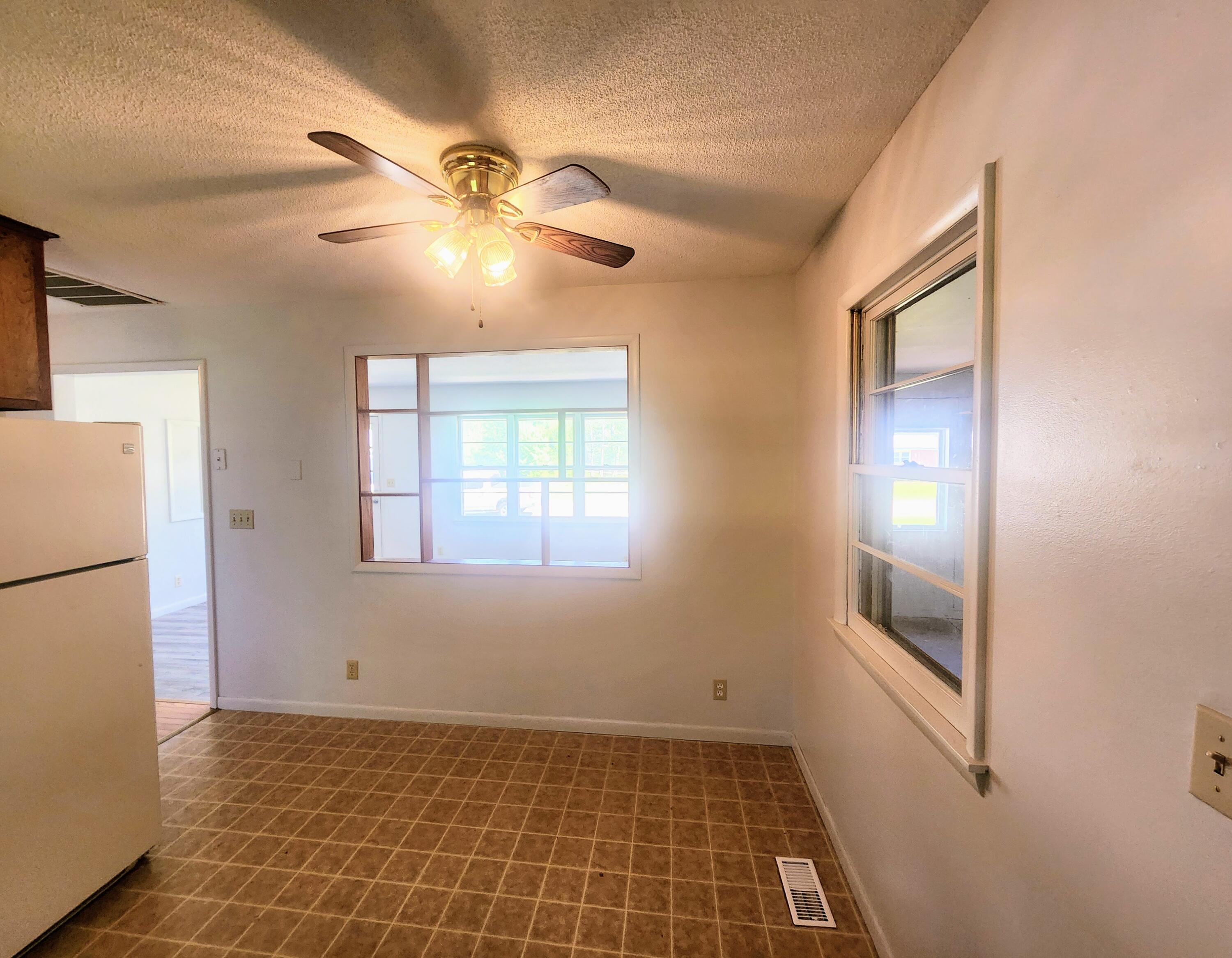 1204 Dewey Street Property Photo 9