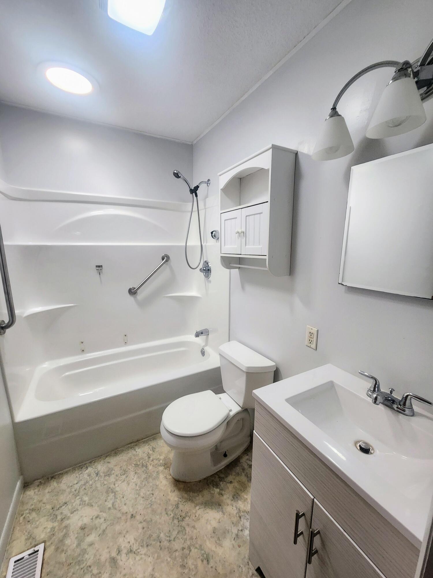 1204 Dewey Street Property Photo 14