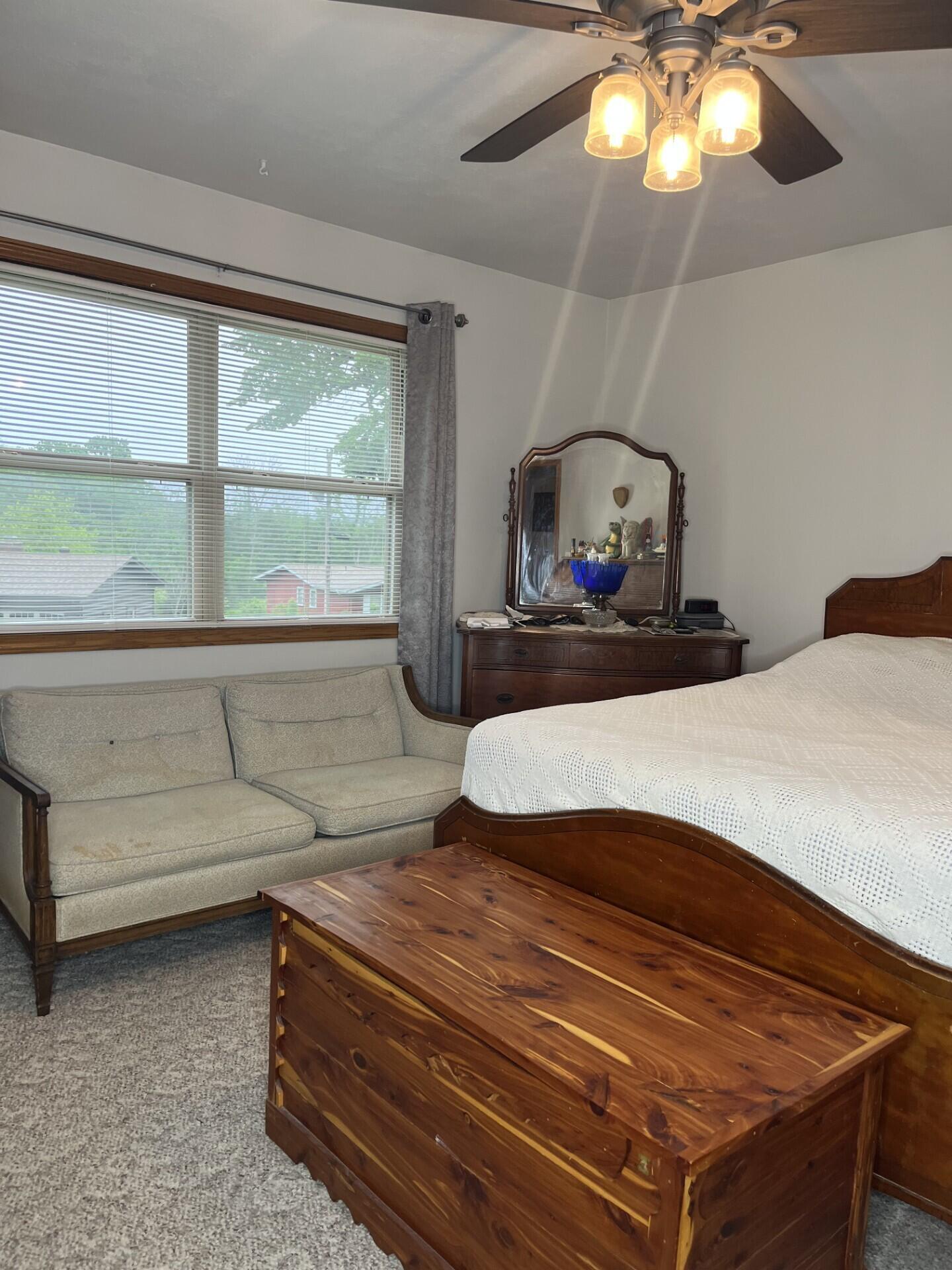 12 Bridgeview Drive Property Photo 8