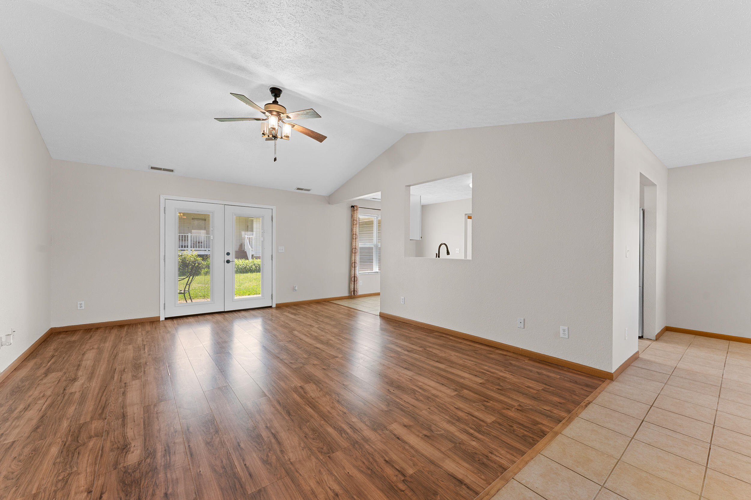 144 Leighs Way Property Photo 5
