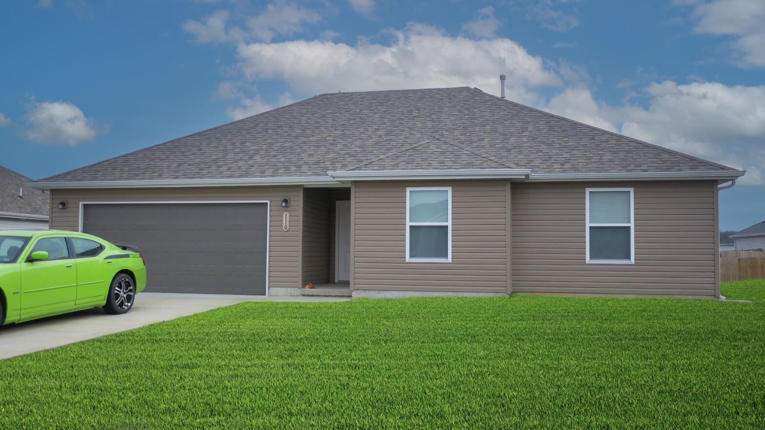 110 Pin Oak Dr Drive Property Photo