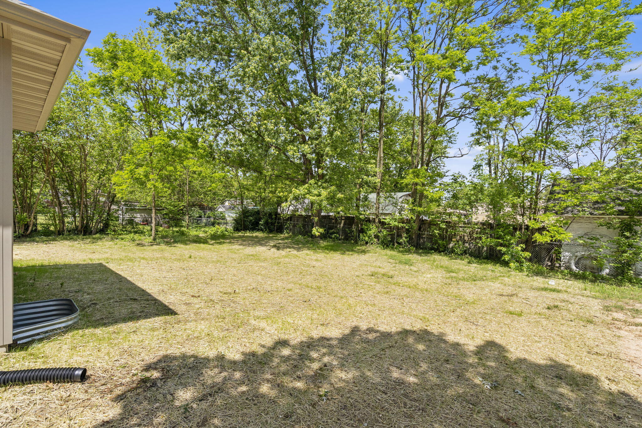 303 West Odell Street Property Photo 22